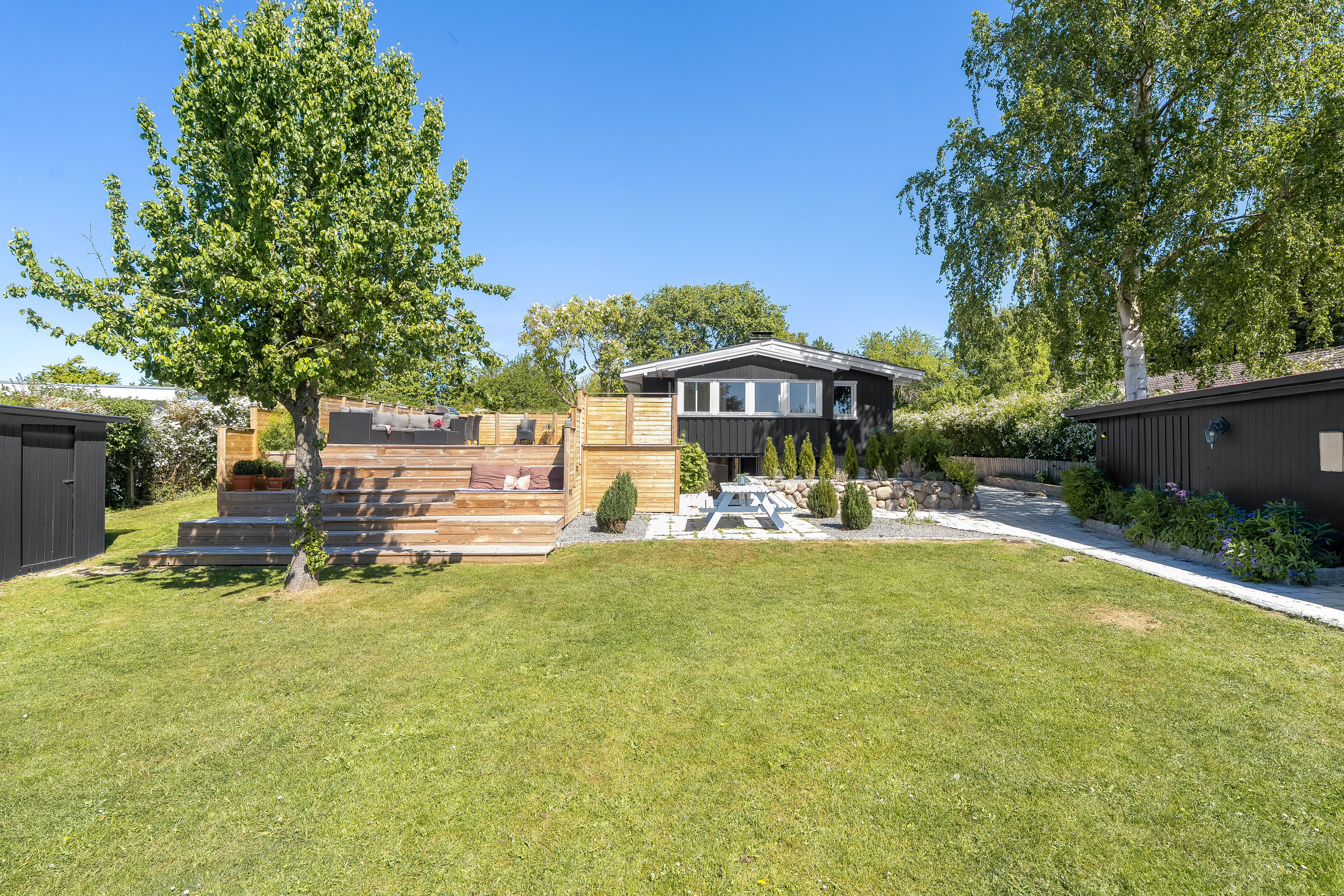 Fremhævet set fra haven billede i fuldskærmstilstand. Billede af Klingebjergvej 9, Ramløse, 3200 Helsinge