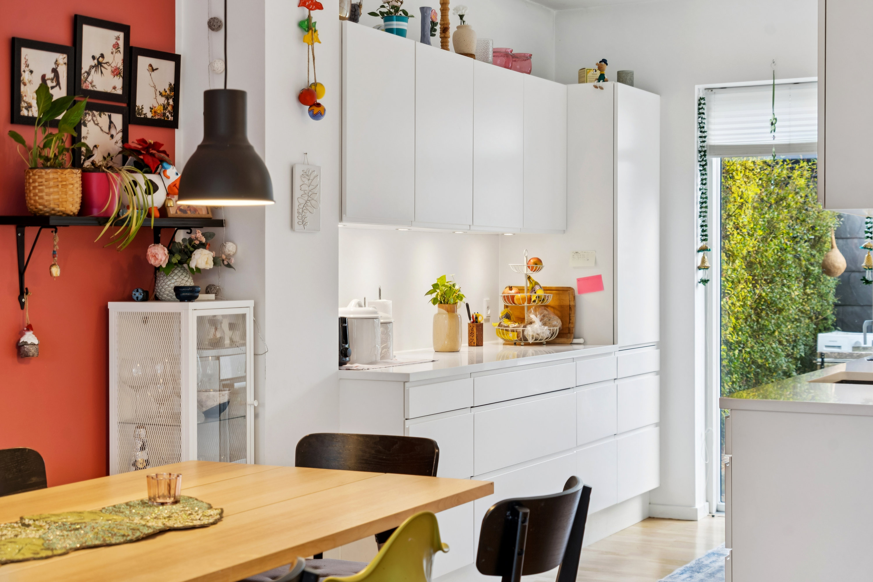 Fremhævet køkken billede i fuldskærmstilstand. Billede af Klausdalshave 28, 2730 Herlev