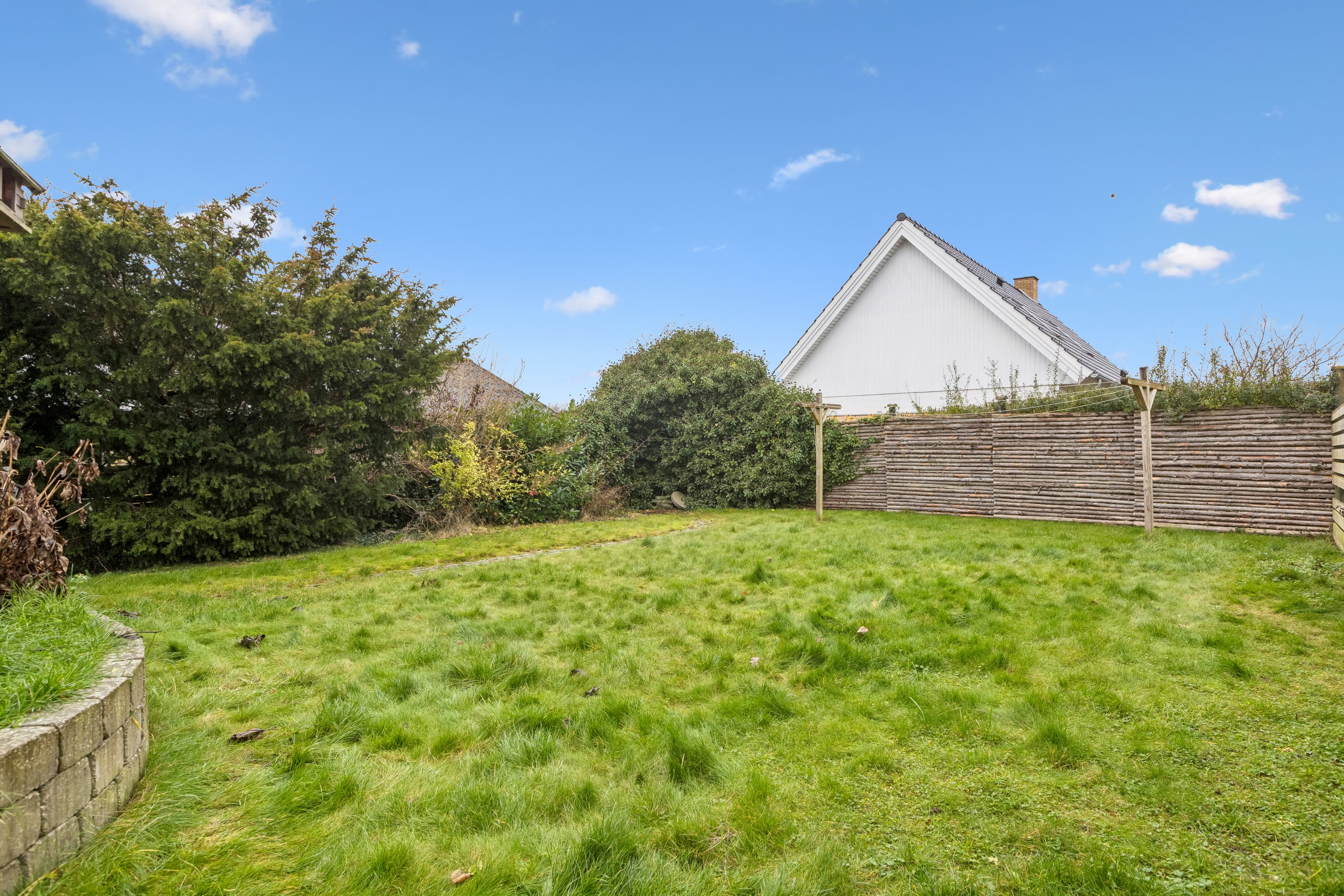 Fremhævet have billede i fuldskærmstilstand. Billede af Granvej 25, 3060 Espergærde