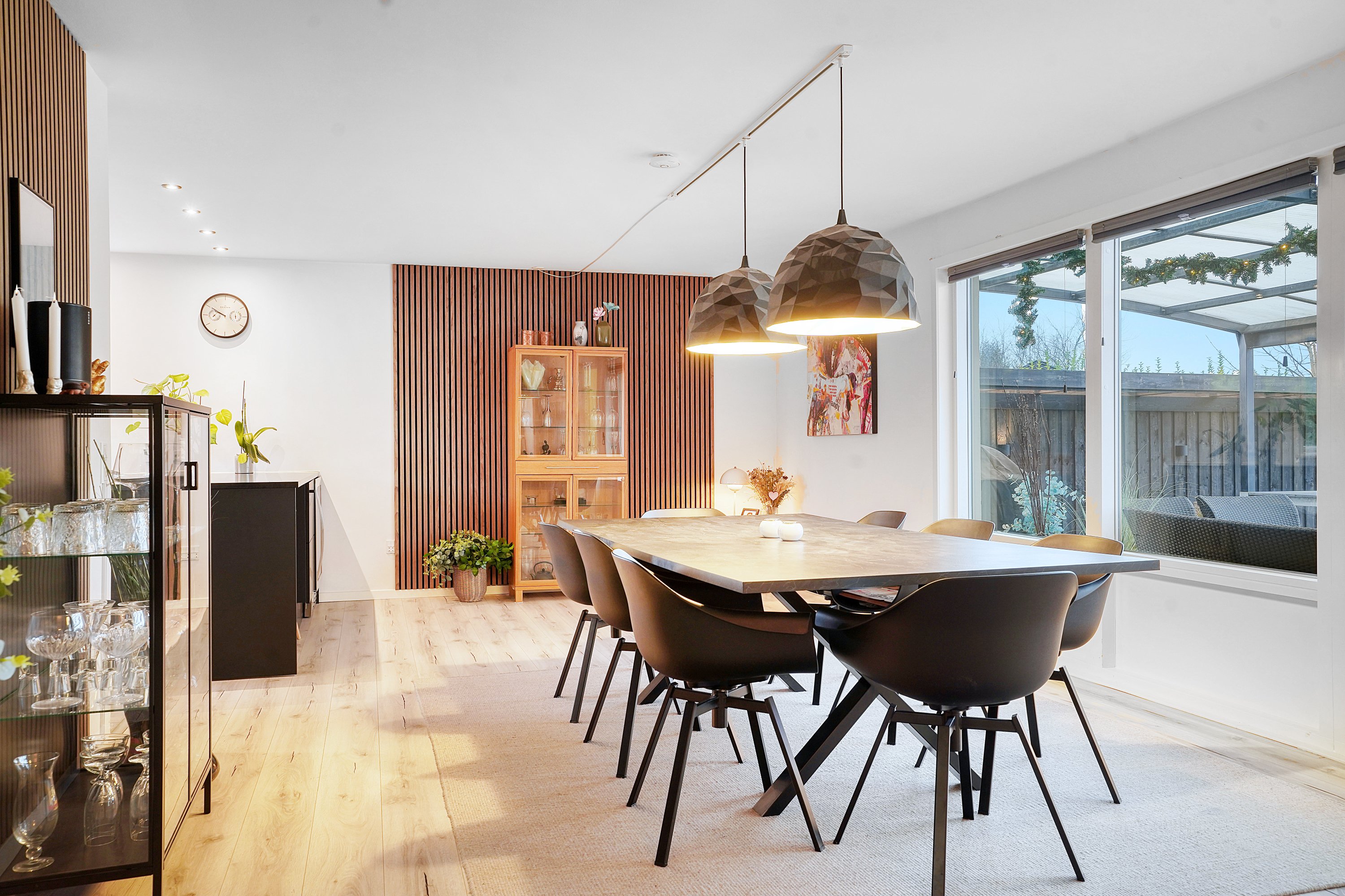 Fremhævet spisestue billede i fuldskærmstilstand. Billede af Falkevang 18, 3450 Allerød