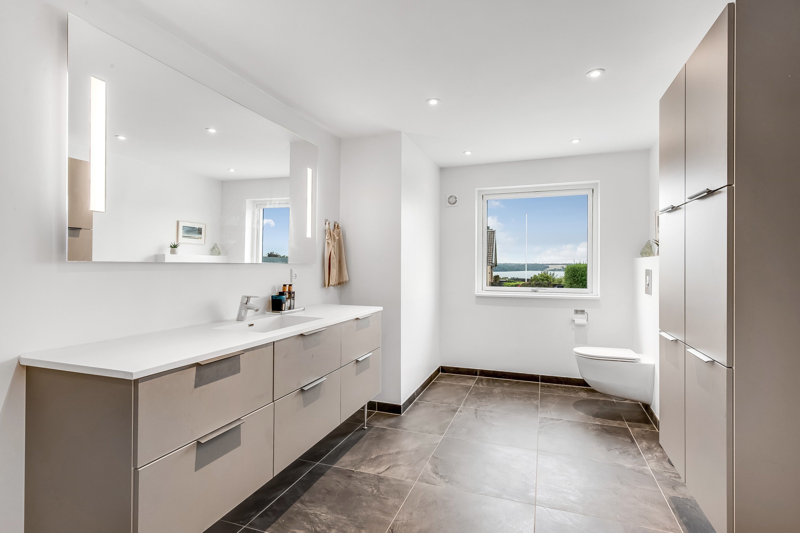 Fremhævet  billede i fuldskærmstilstand. Billede af Jættevej 9, Hostrupskov, 6200 Aabenraa