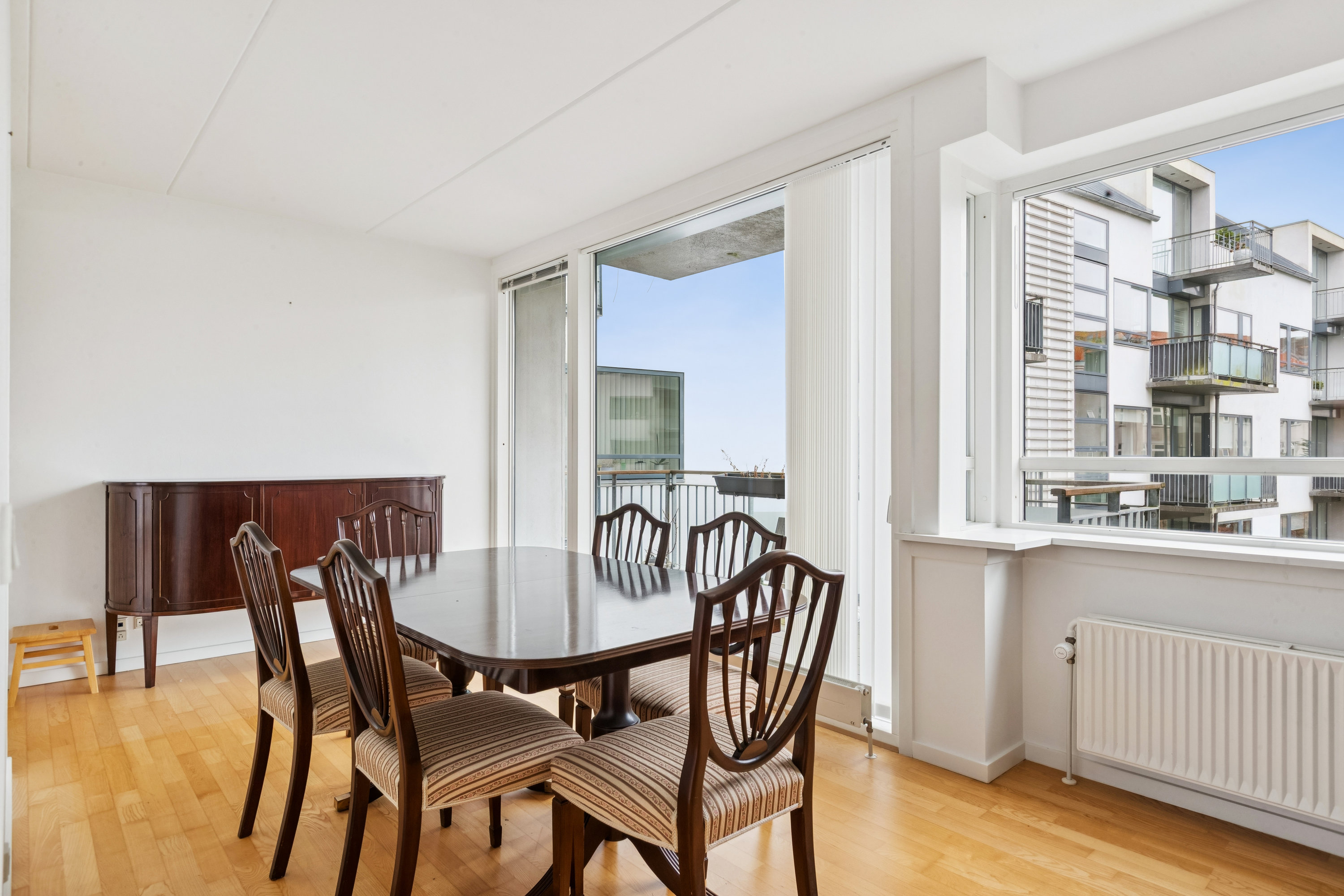 Fremhævet stue billede i fuldskærmstilstand. Billede af Murergade 9E, 1. tv., 3000 Helsingør