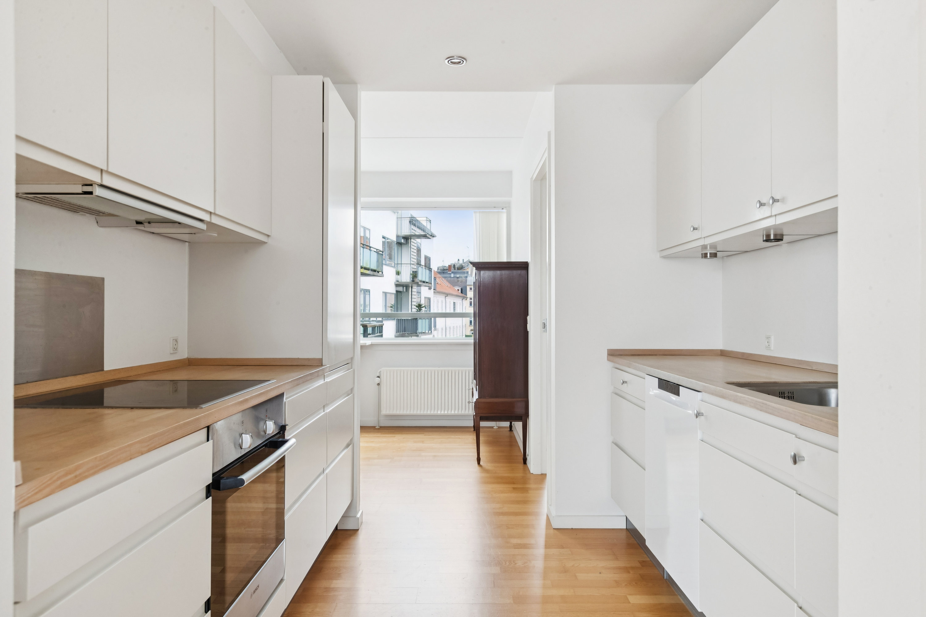 Fremhævet køkken billede i fuldskærmstilstand. Billede af Murergade 9E, 1. tv., 3000 Helsingør