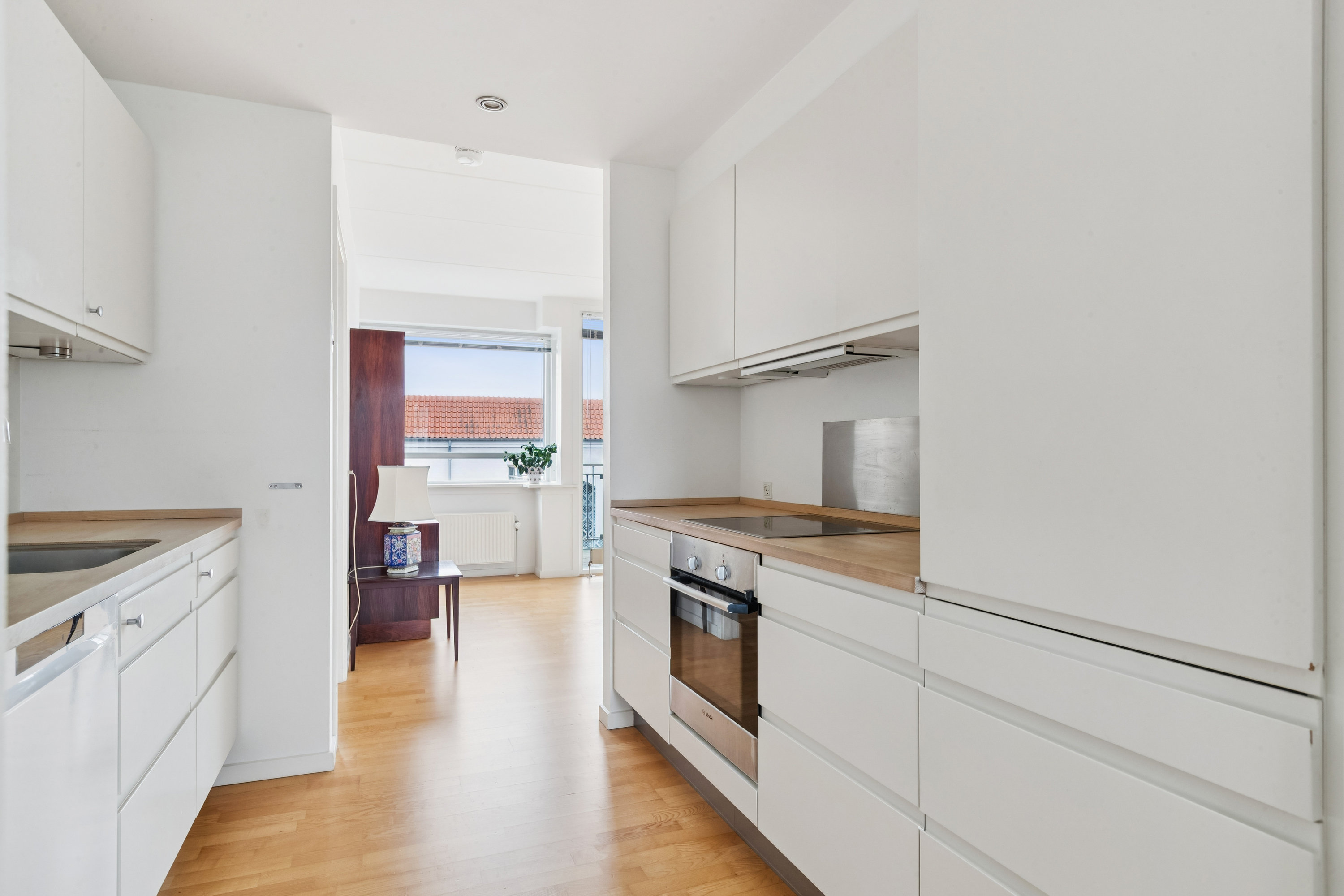 Fremhævet køkken billede i fuldskærmstilstand. Billede af Murergade 9E, 1. tv., 3000 Helsingør