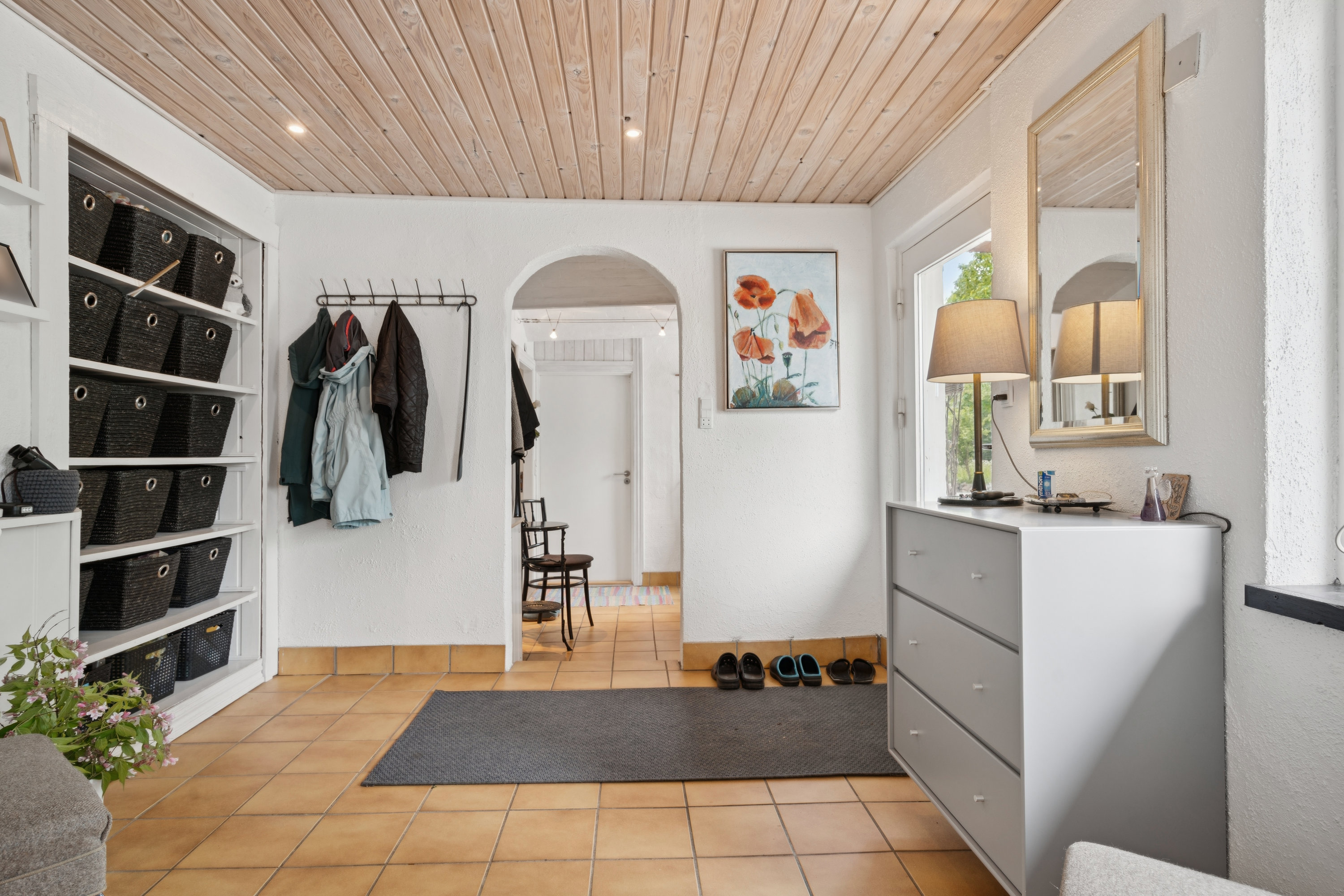 Fremhævet entre billede i fuldskærmstilstand. Billede af Solvangsvej 9, Gjurup, 9800 Hjørring