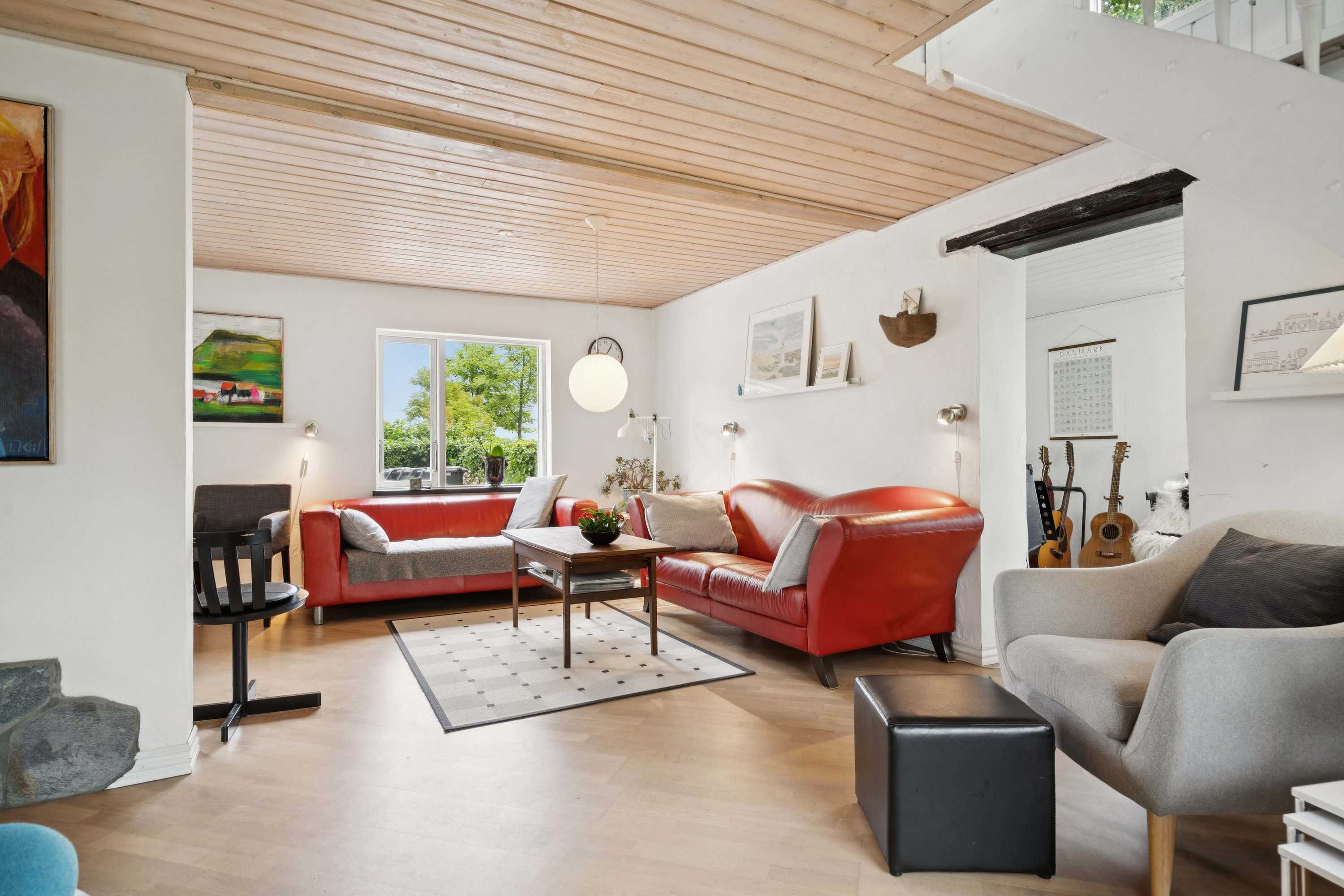 Fremhævet stue billede i fuldskærmstilstand. Billede af Solvangsvej 9, Gjurup, 9800 Hjørring