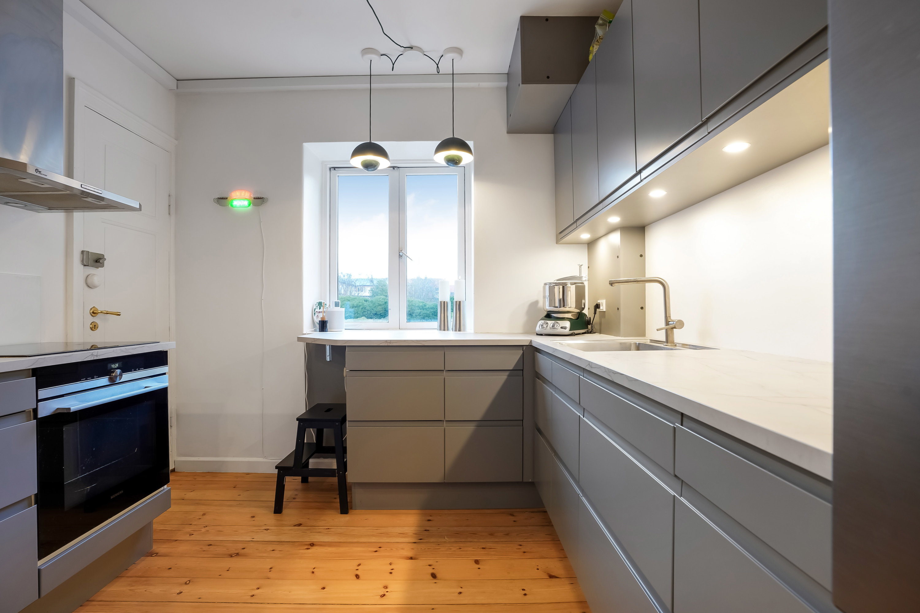 Miniaturebillede 1: køkken. Billede af Reventlowsvej 54, 2. th., 5000 Odense C