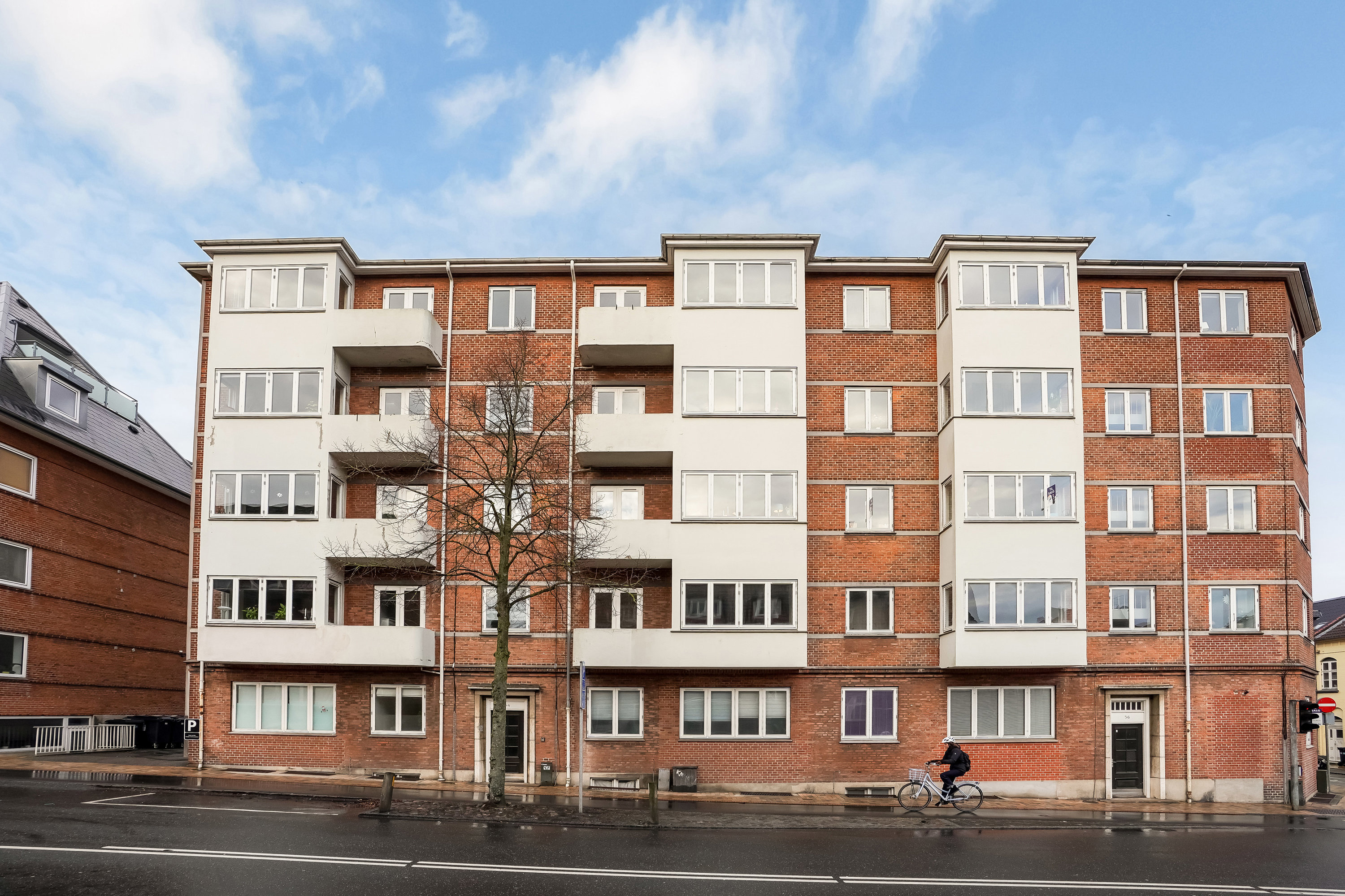 Fremhævet ejendommen billede i fuldskærmstilstand. Billede af Reventlowsvej 54, 2. th., 5000 Odense C