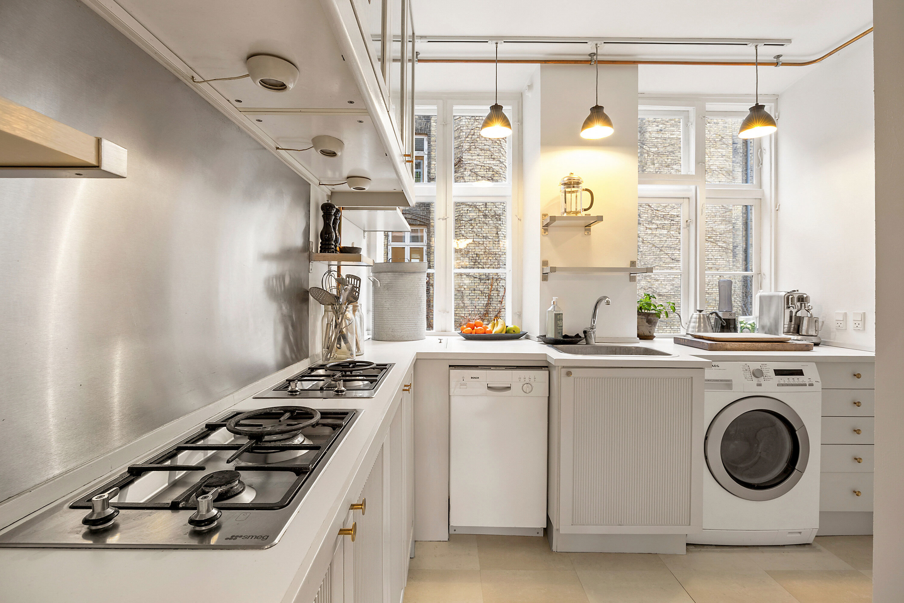 Fremhævet køkken billede i fuldskærmstilstand. Billede af Fredericiagade 36, 2. tv., 1310 København K