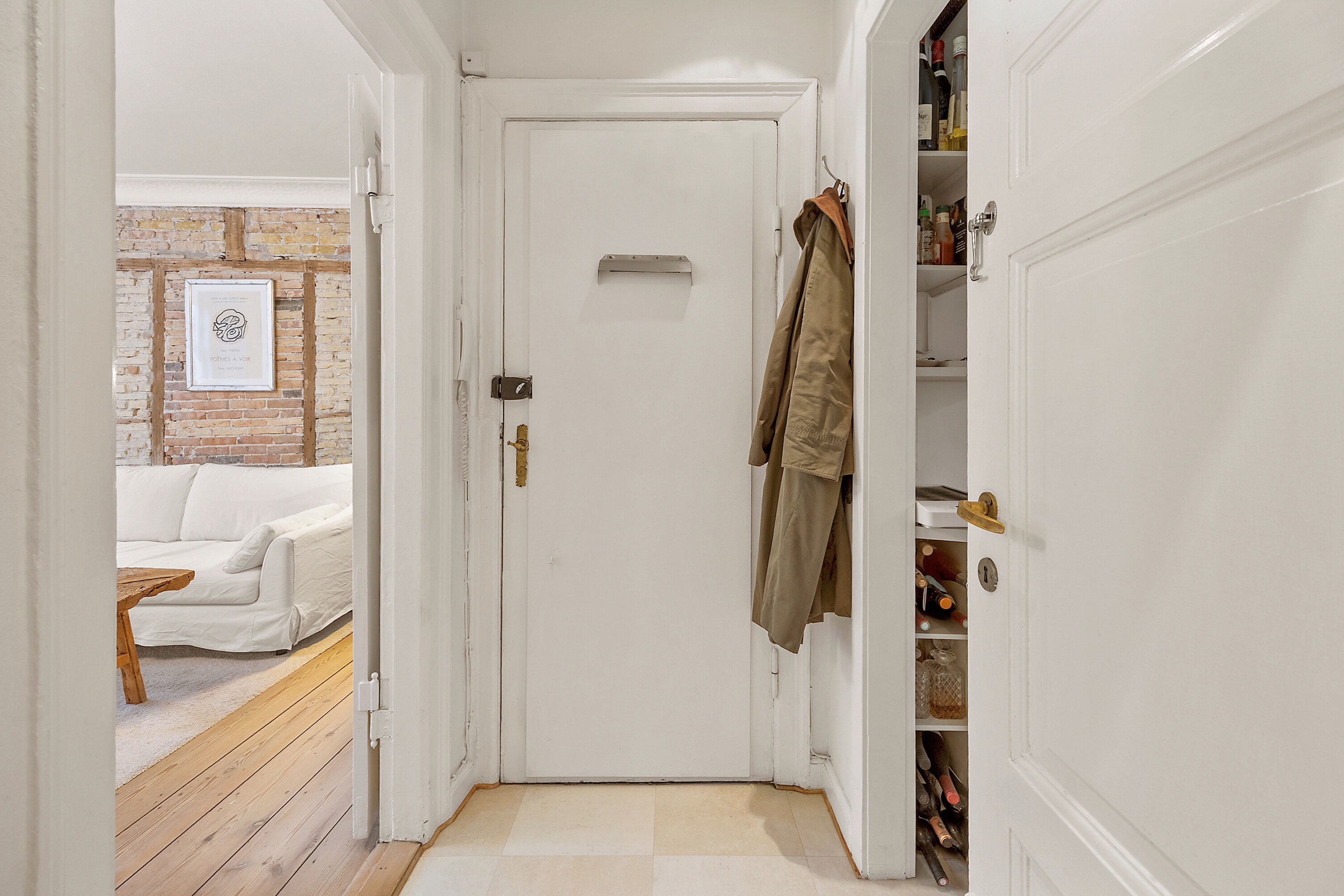 Fremhævet entre billede i fuldskærmstilstand. Billede af Fredericiagade 36, 2. tv., 1310 København K