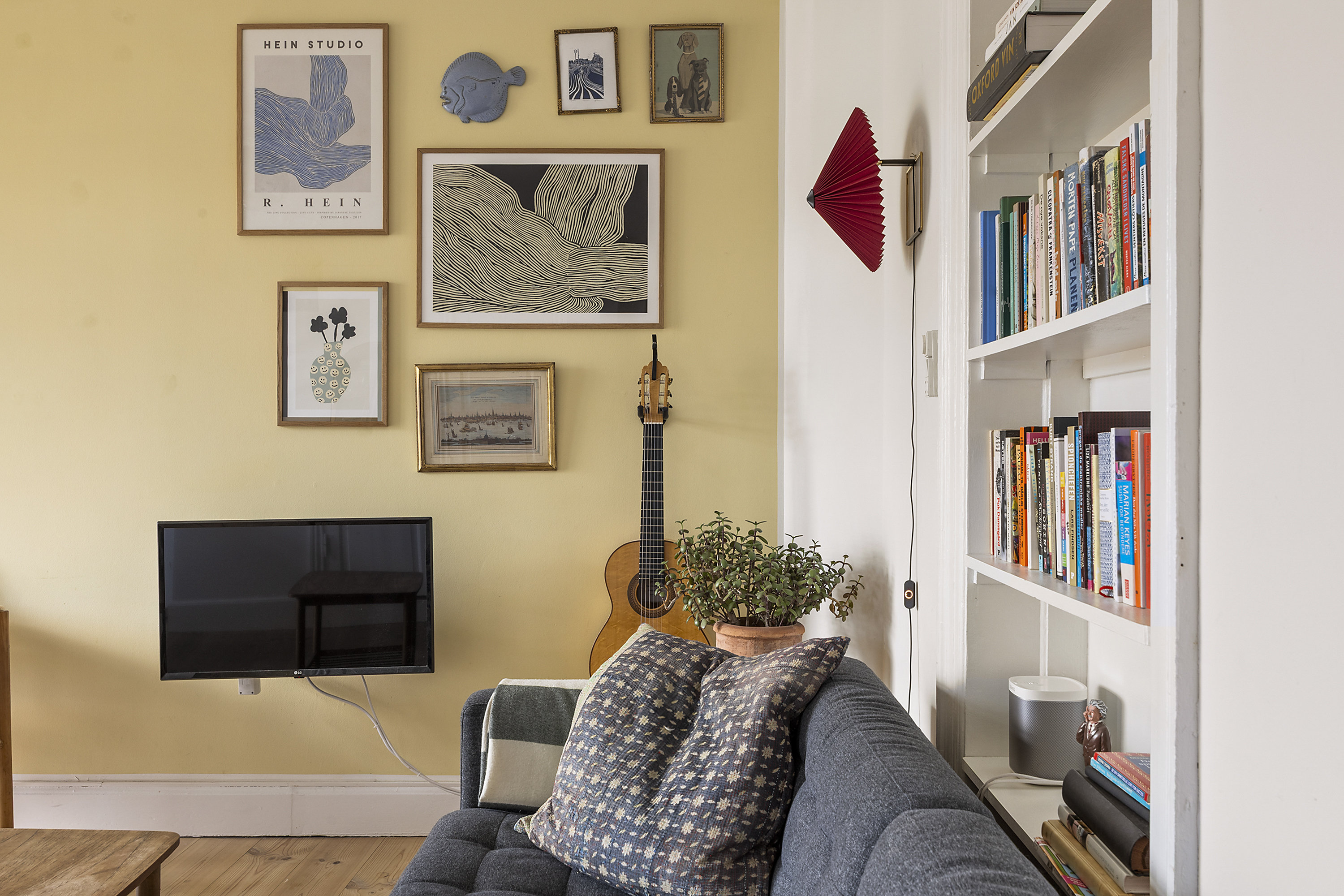 Fremhævet stue billede i fuldskærmstilstand. Billede af Egegade 10, 5. th., 2200 København N