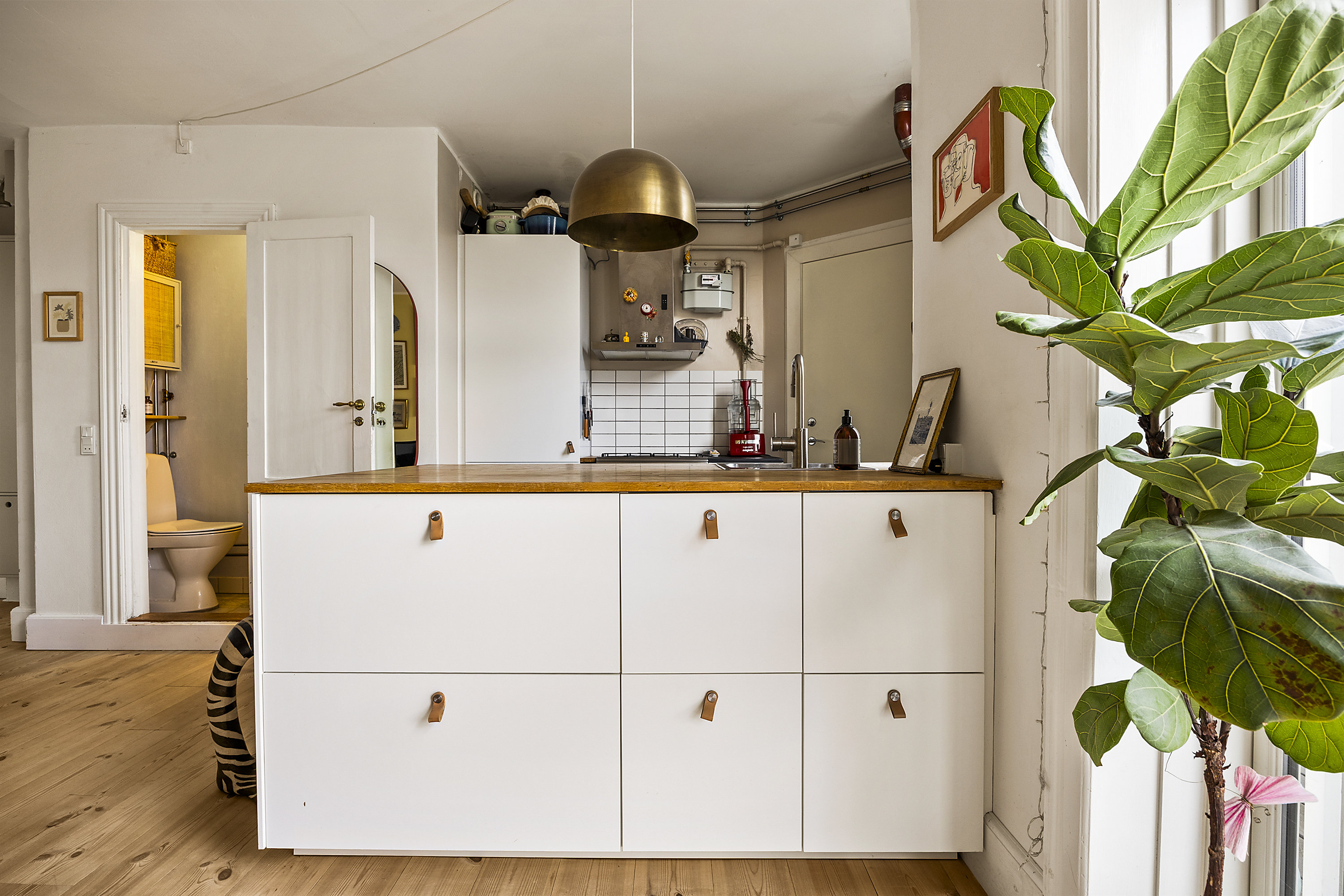 Fremhævet køkken billede i fuldskærmstilstand. Billede af Egegade 10, 5. th., 2200 København N