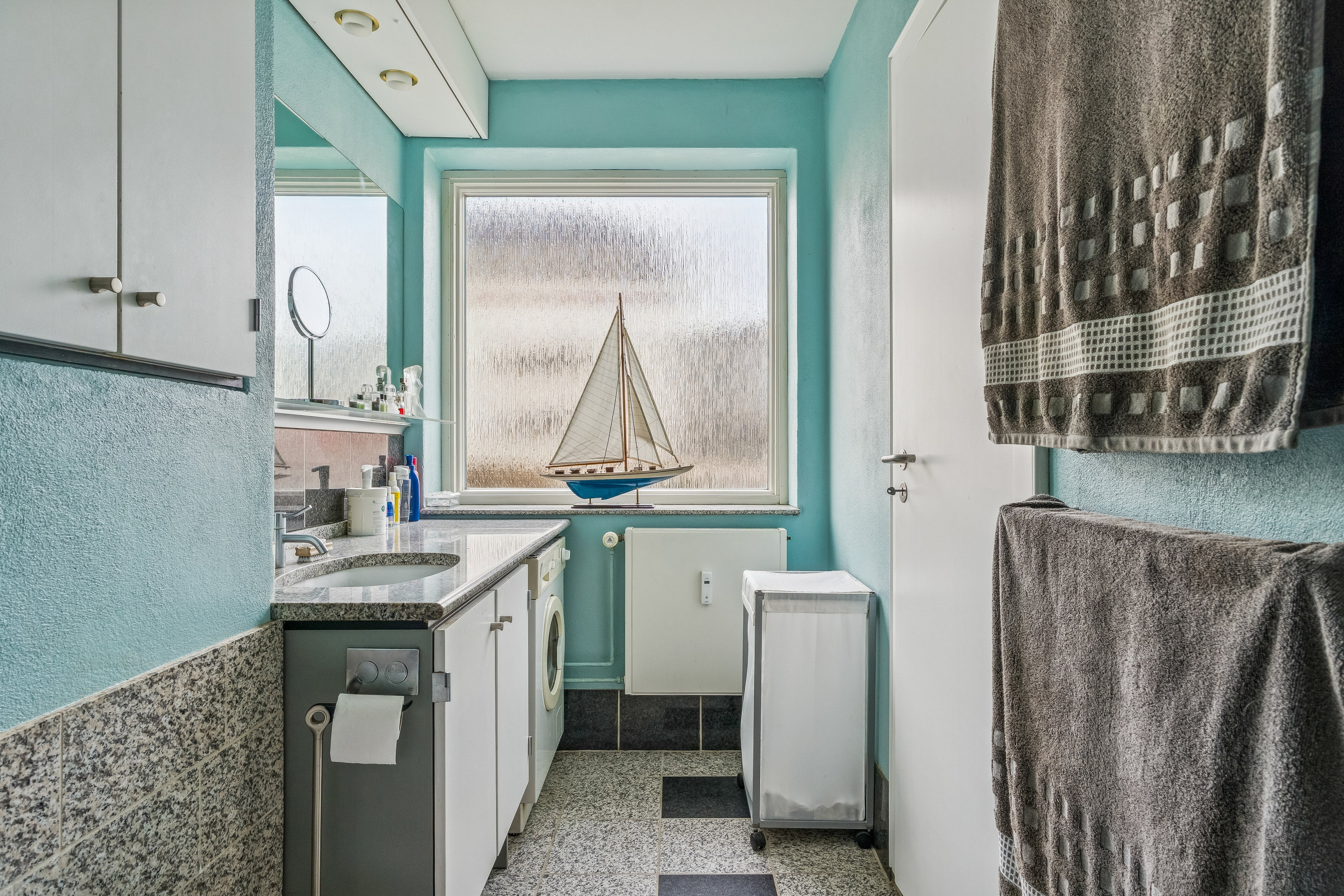 Fremhævet badeværelse billede i fuldskærmstilstand. Billede af Rosbæksvej 1, st.. tv., 2100 København Ø