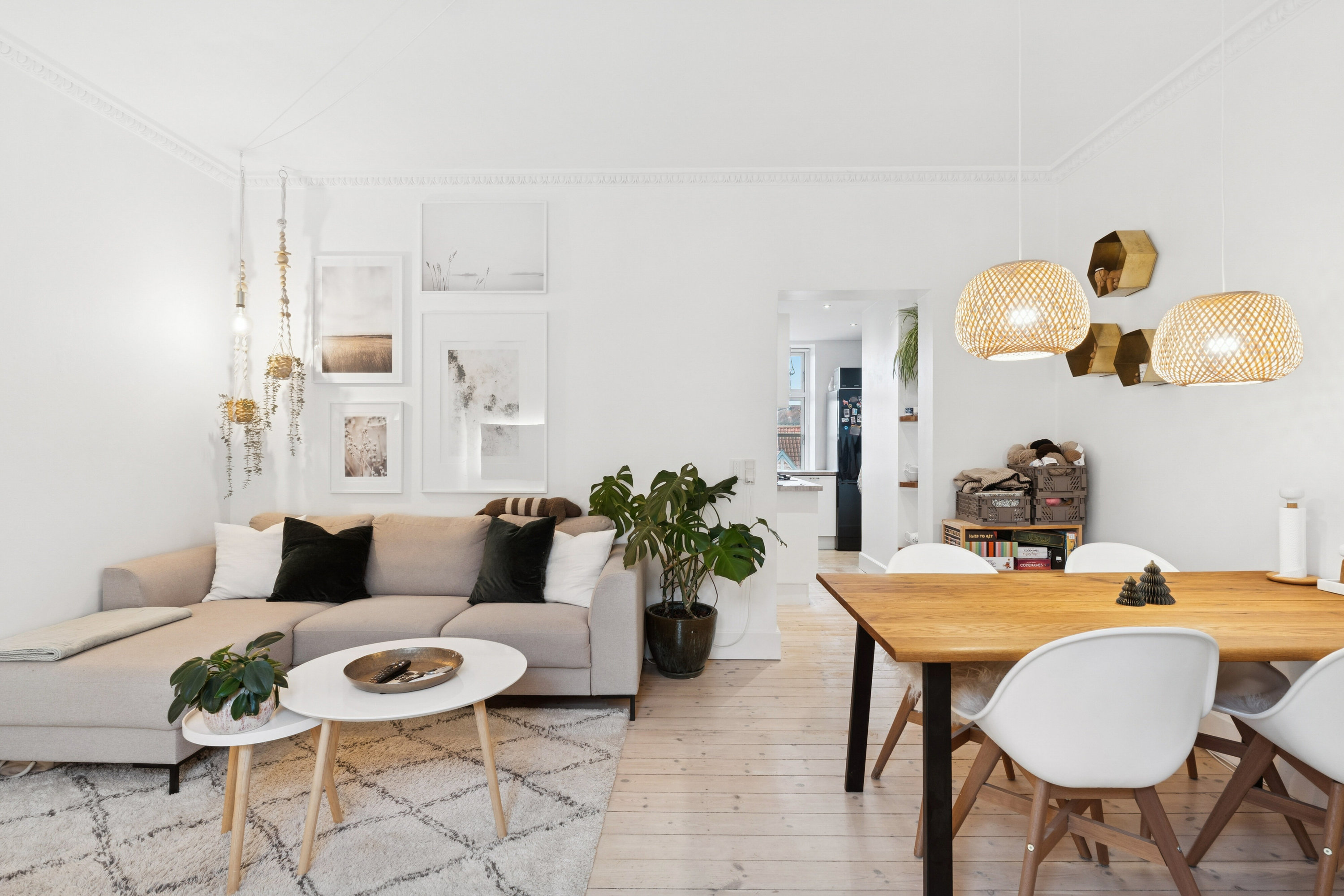 Fremhævet spisestue billede i fuldskærmstilstand. Billede af Ungarnsgade 70, 3. tv., 2300 København S