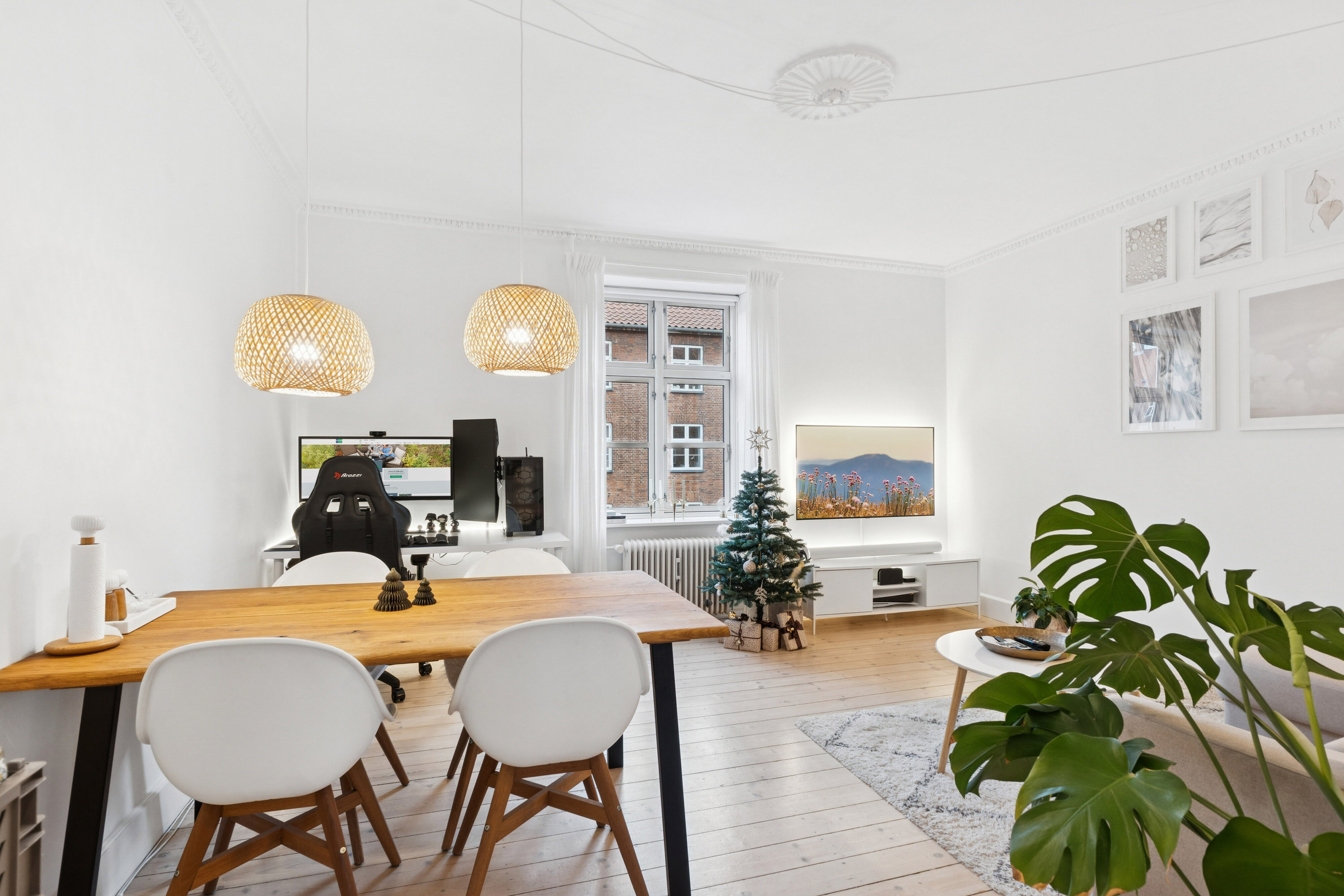 Fremhævet spisestue billede i fuldskærmstilstand. Billede af Ungarnsgade 70, 3. tv., 2300 København S