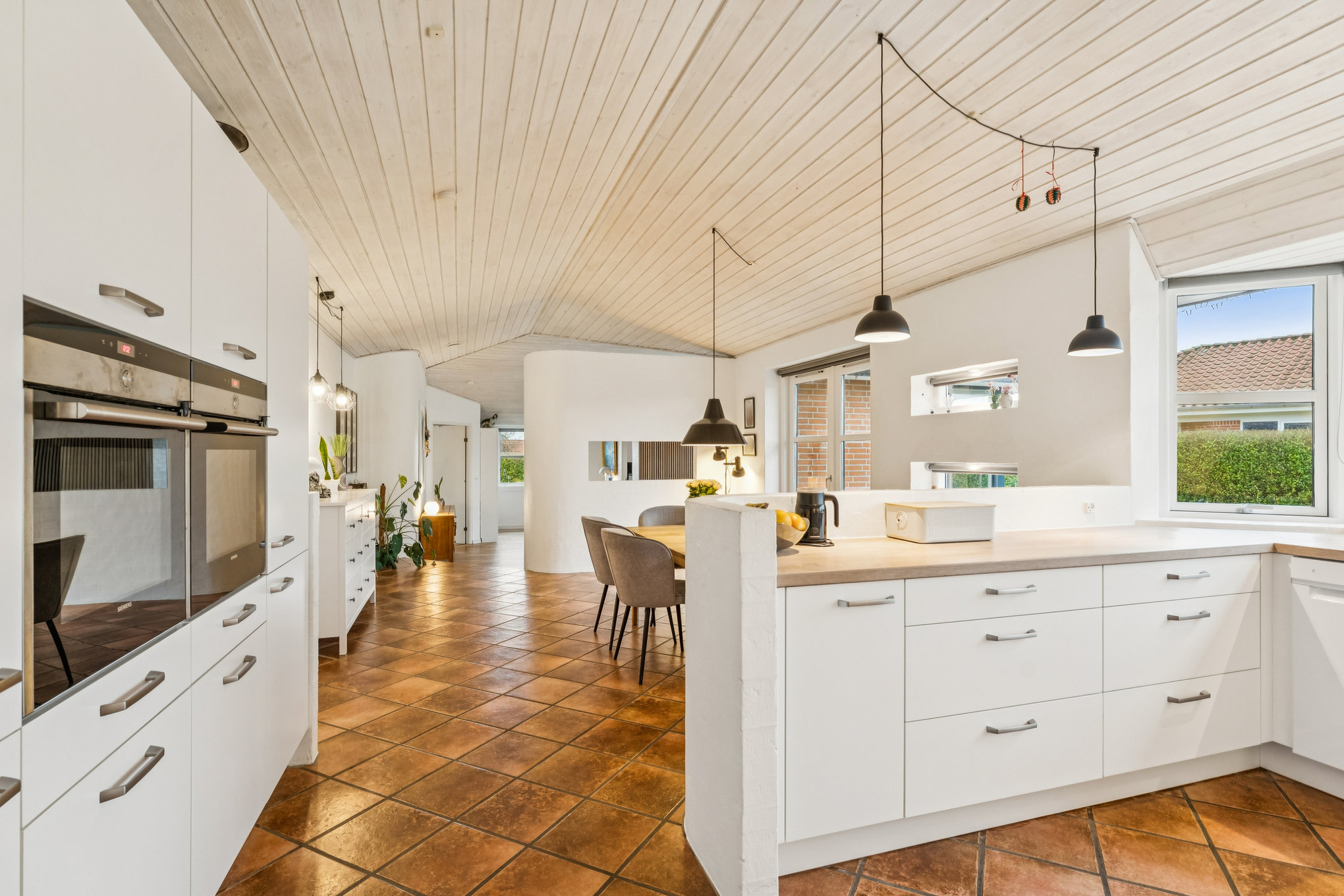 Fremhævet køkken billede i fuldskærmstilstand. Billede af Pinjelunden 15, 8960 Randers SØ