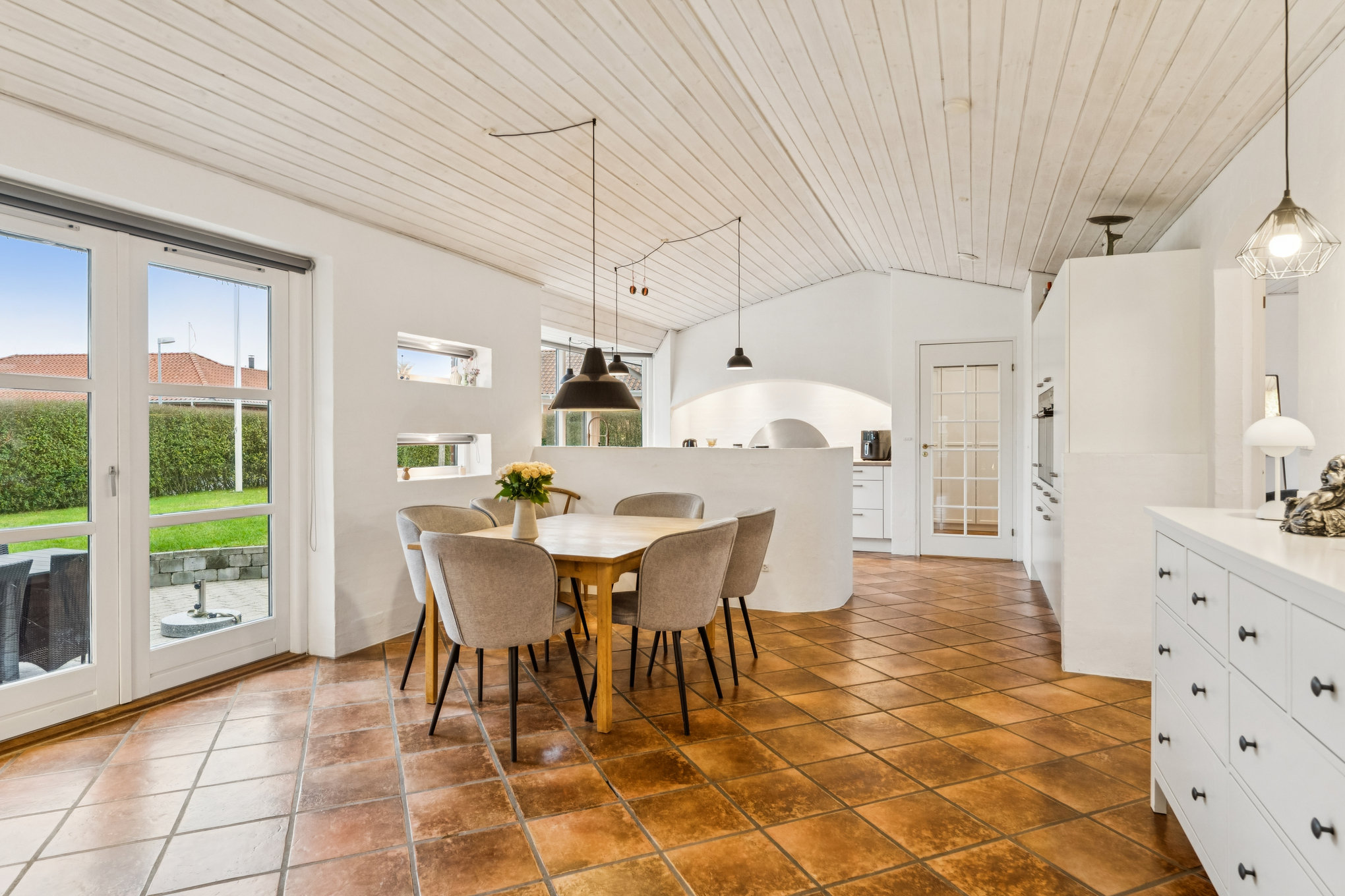 Fremhævet køkken billede i fuldskærmstilstand. Billede af Pinjelunden 15, 8960 Randers SØ