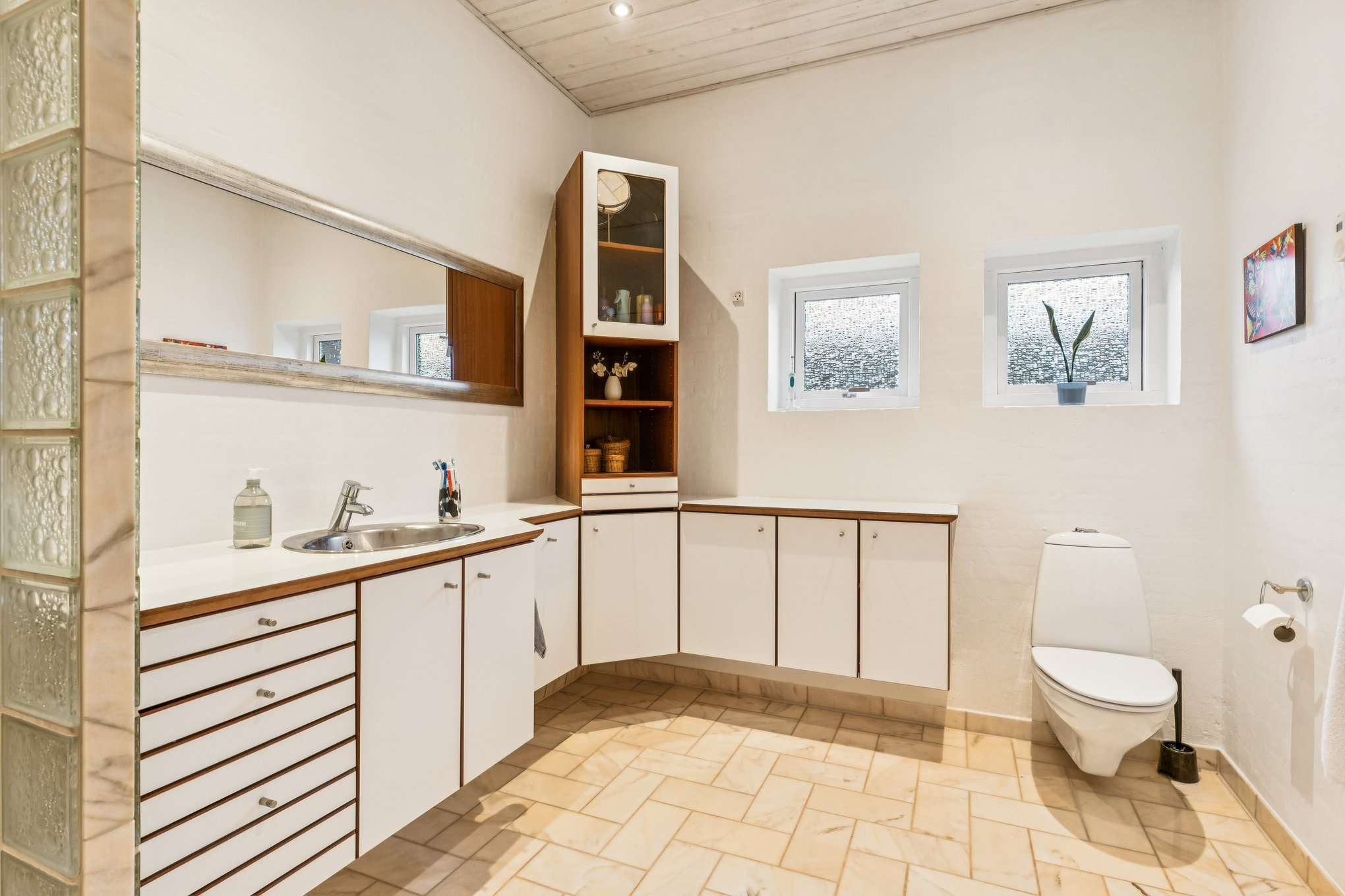 Fremhævet badeværelse billede i fuldskærmstilstand. Billede af Pinjelunden 15, 8960 Randers SØ