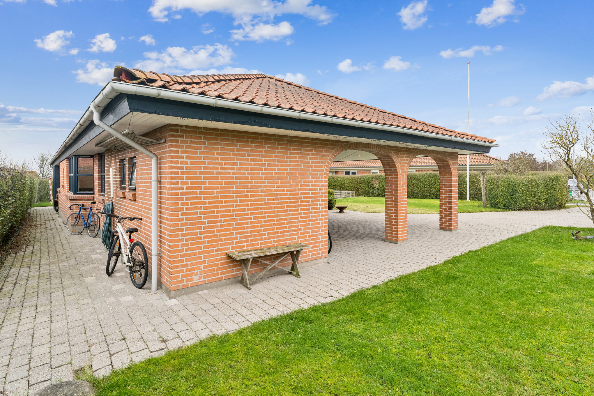 Fremhævet andet billede i fuldskærmstilstand. Billede af Pinjelunden 15, 8960 Randers SØ