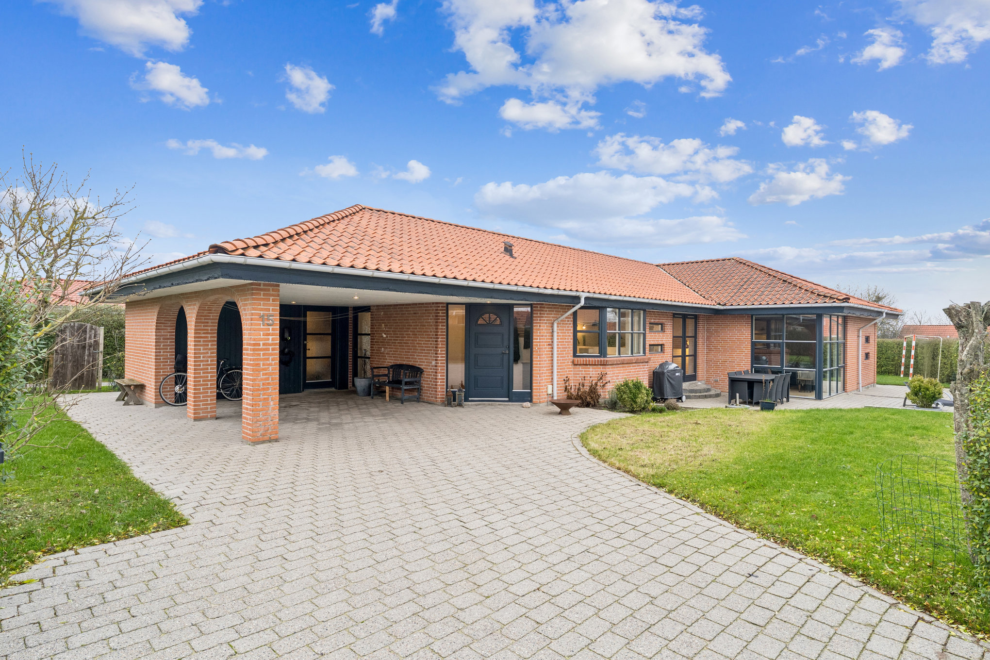 Fremhævet andet billede i fuldskærmstilstand. Billede af Pinjelunden 15, 8960 Randers SØ