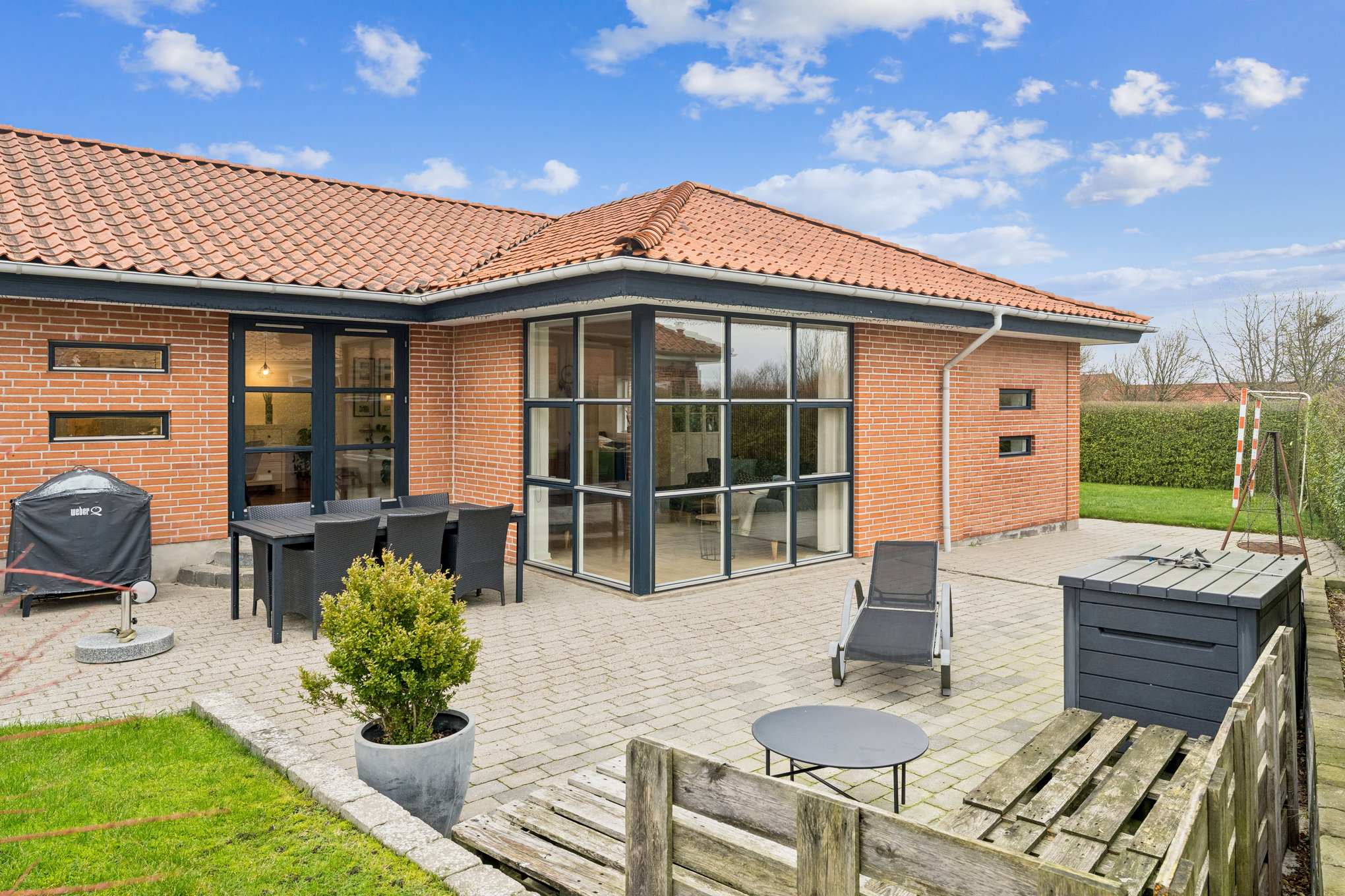 Fremhævet andet billede i fuldskærmstilstand. Billede af Pinjelunden 15, 8960 Randers SØ