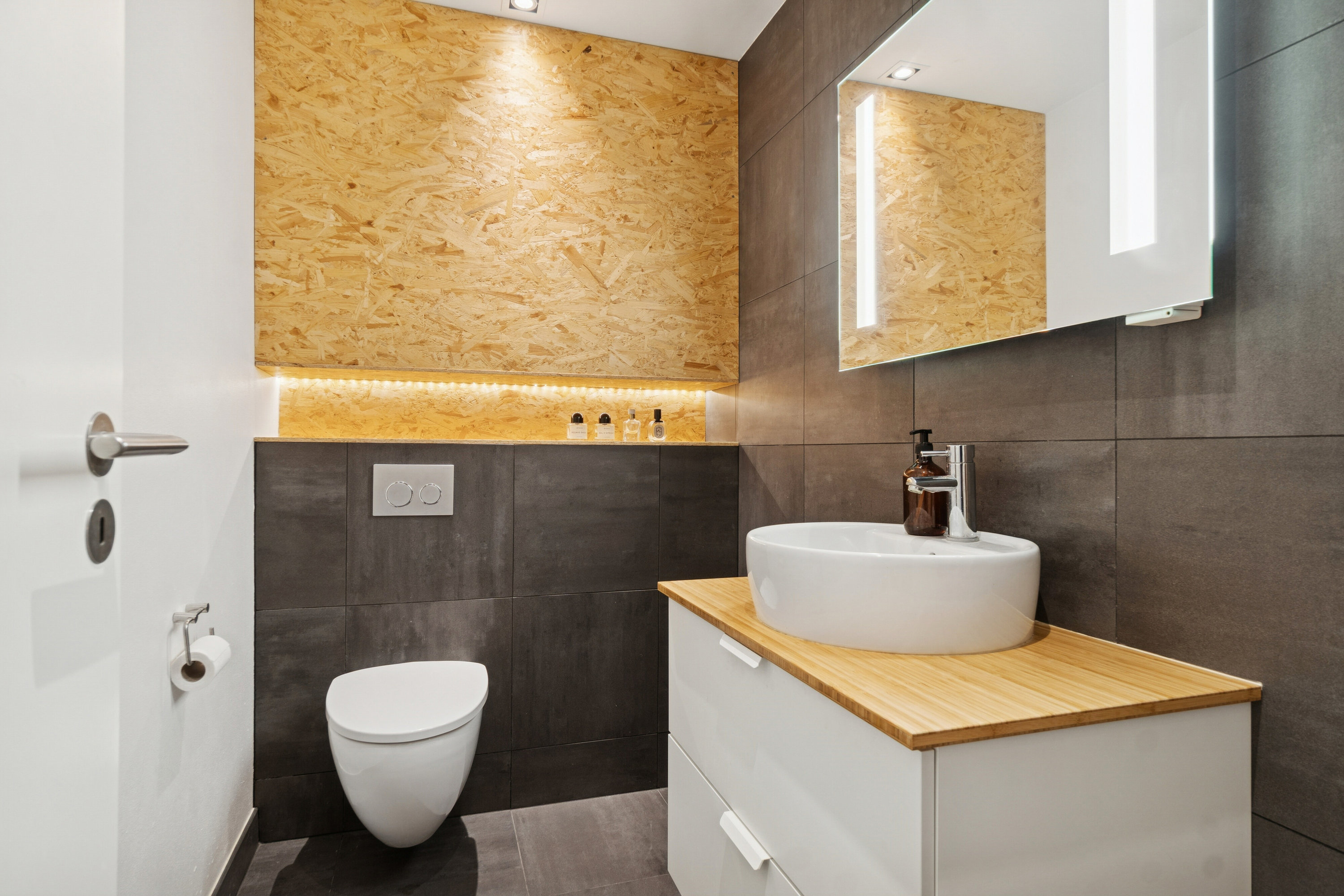 Fremhævet toilet billede i fuldskærmstilstand. Billede af Eghovedvej 57, 8340 Malling