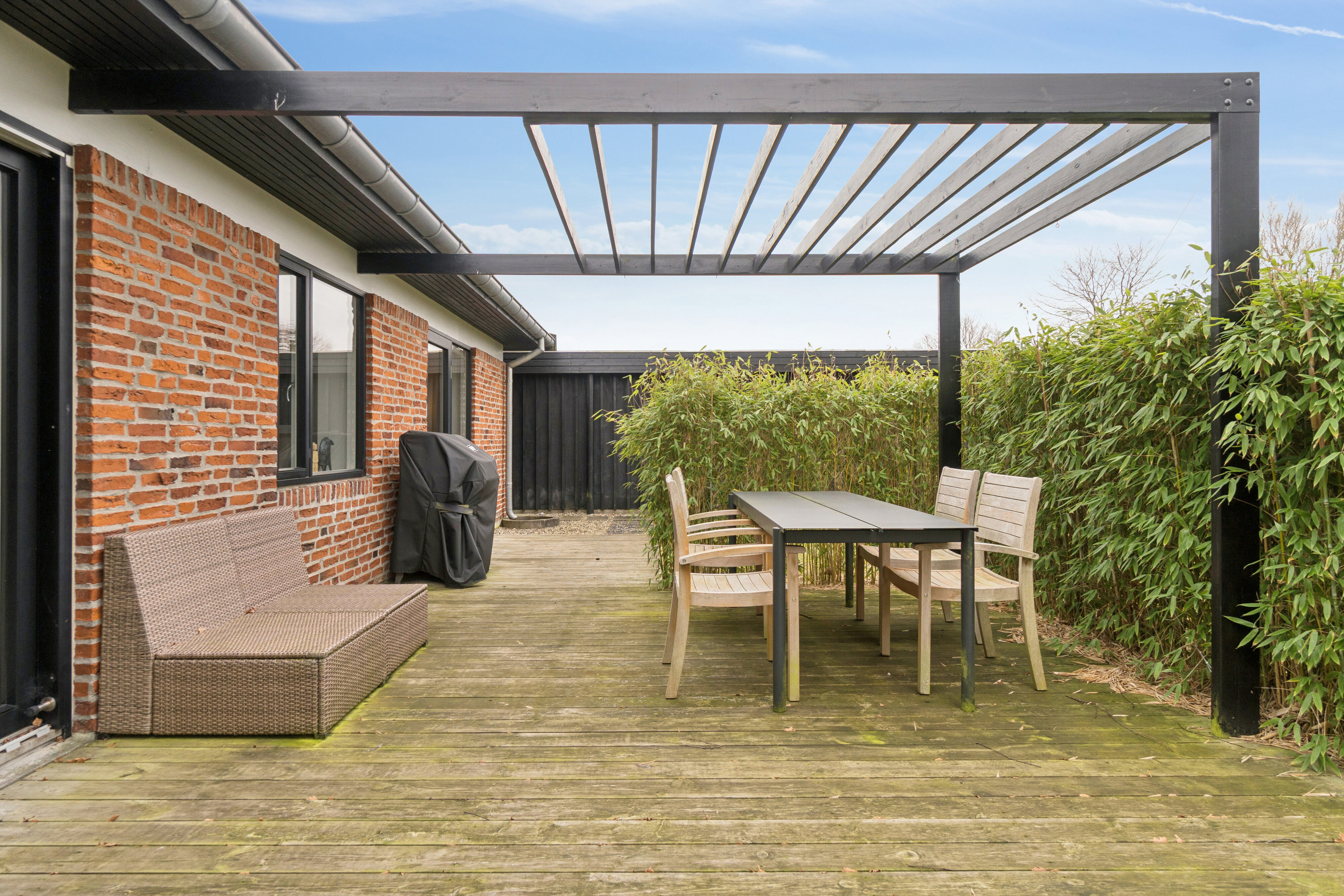 Fremhævet terrasse billede i fuldskærmstilstand. Billede af Eghovedvej 57, 8340 Malling