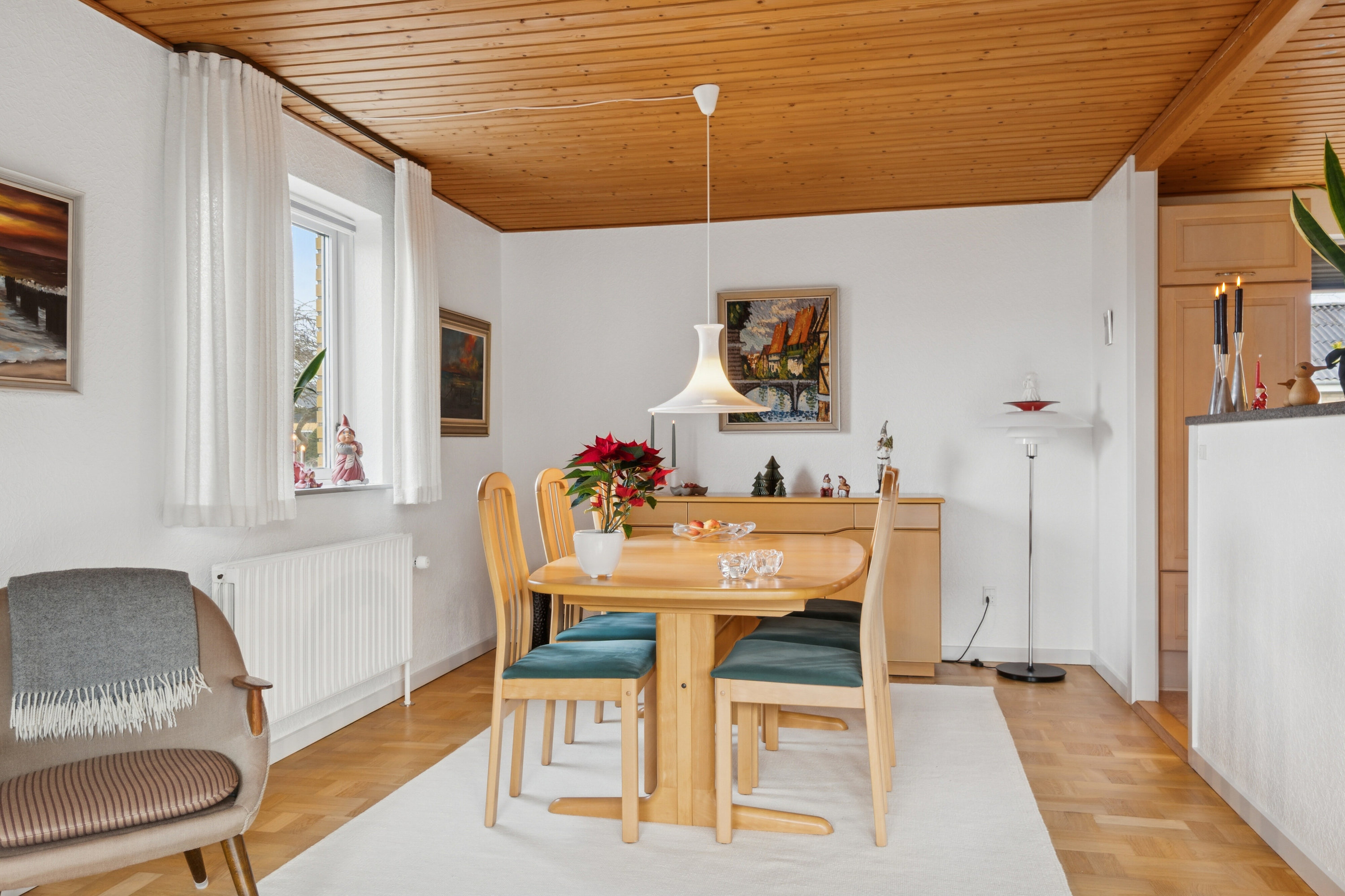 Fremhævet spisestue billede i fuldskærmstilstand. Billede af Agervej 3, 4400 Kalundborg