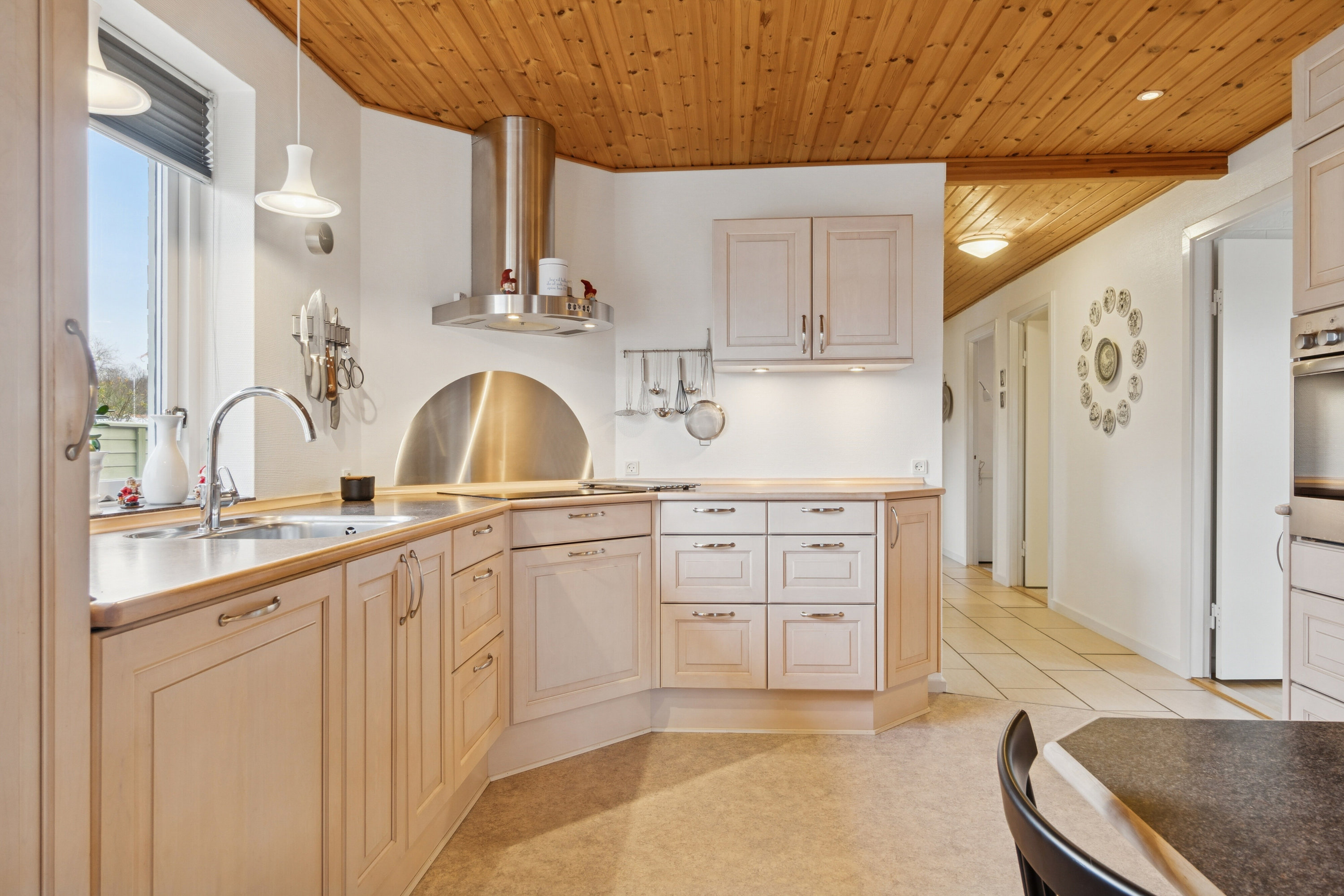 Fremhævet køkken billede i fuldskærmstilstand. Billede af Agervej 3, 4400 Kalundborg