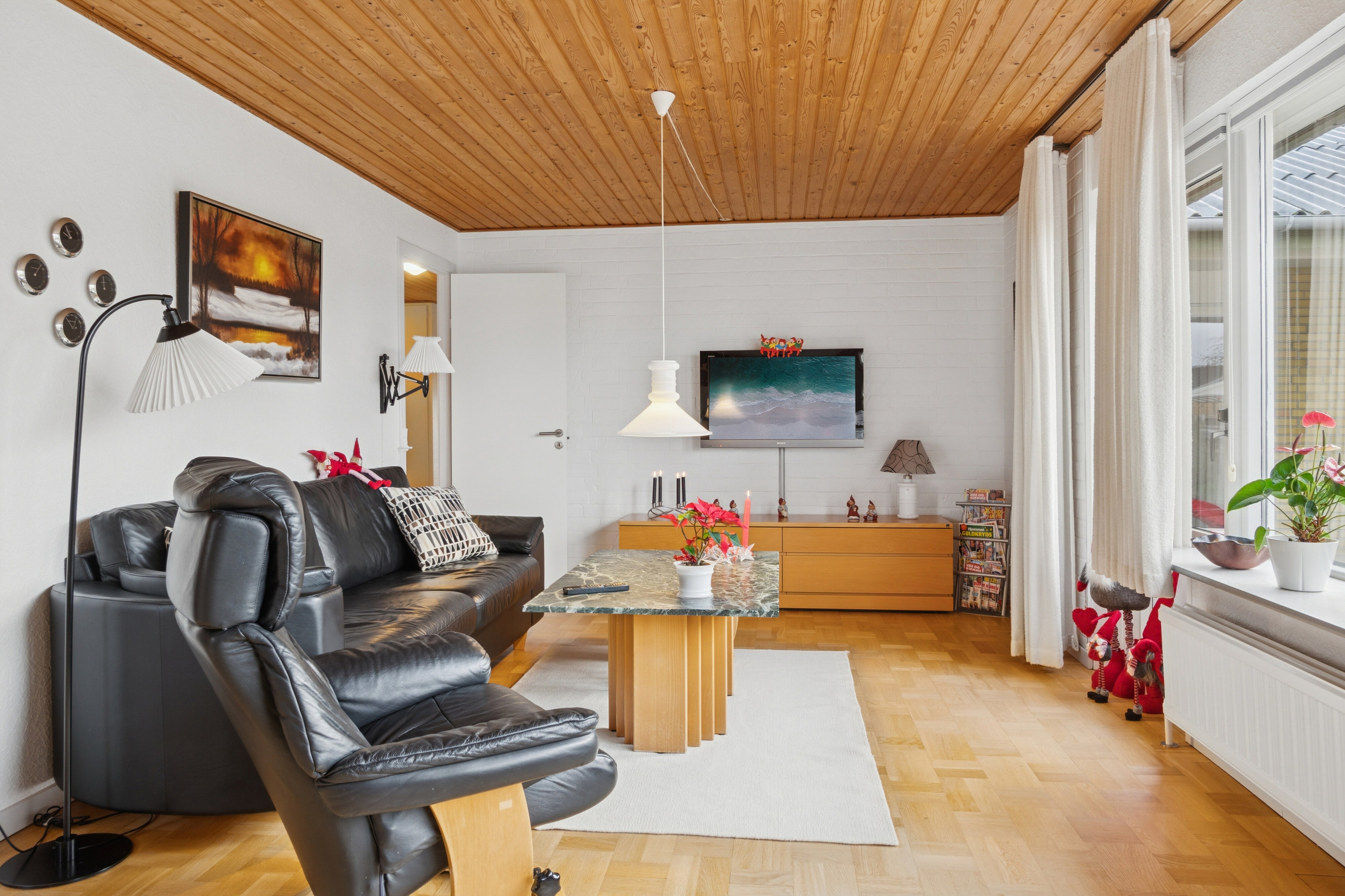 Fremhævet stue billede i fuldskærmstilstand. Billede af Agervej 3, 4400 Kalundborg