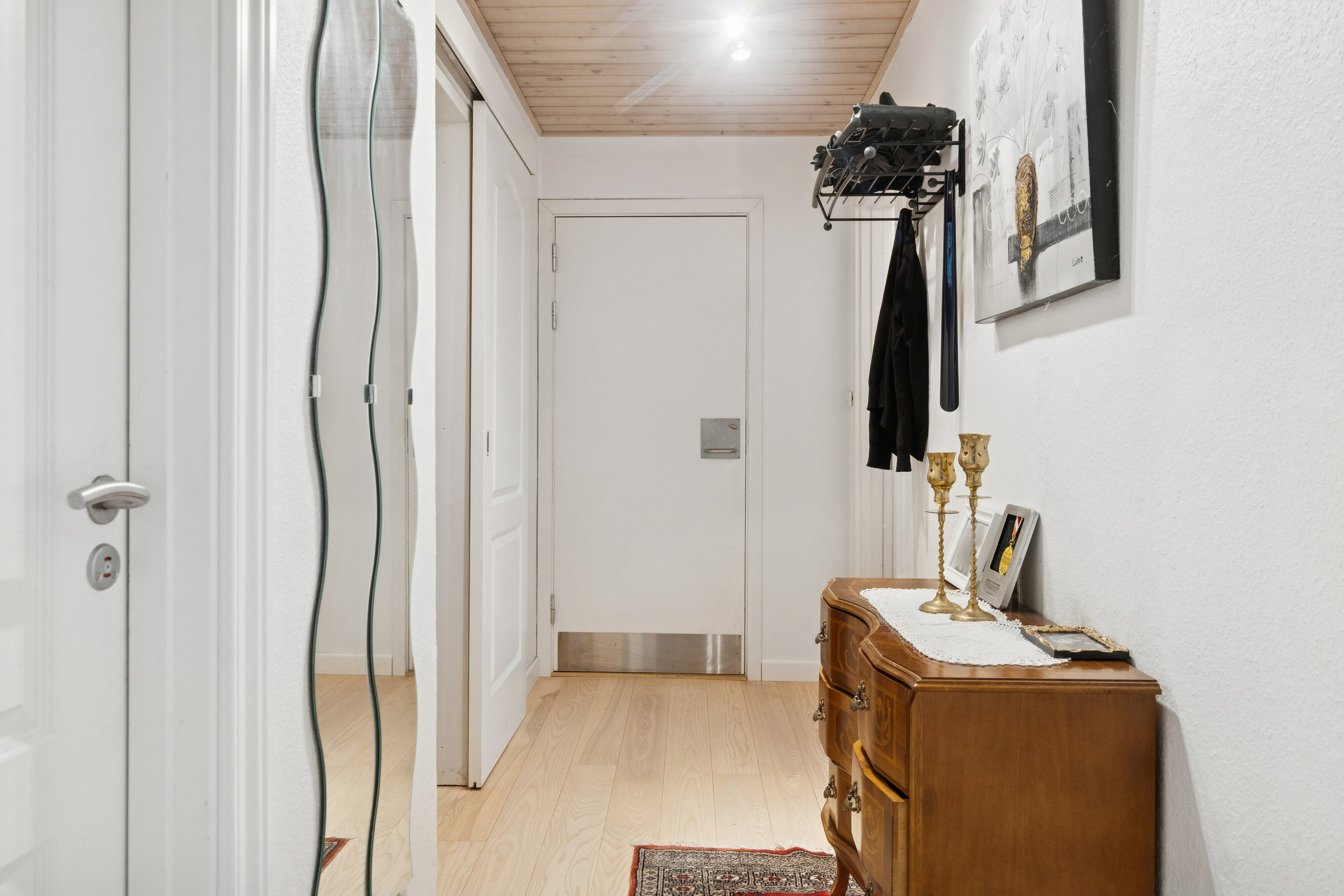 Fremhævet hall billede i fuldskærmstilstand. Billede af Nylandsvej 126, st.., 8600 Silkeborg