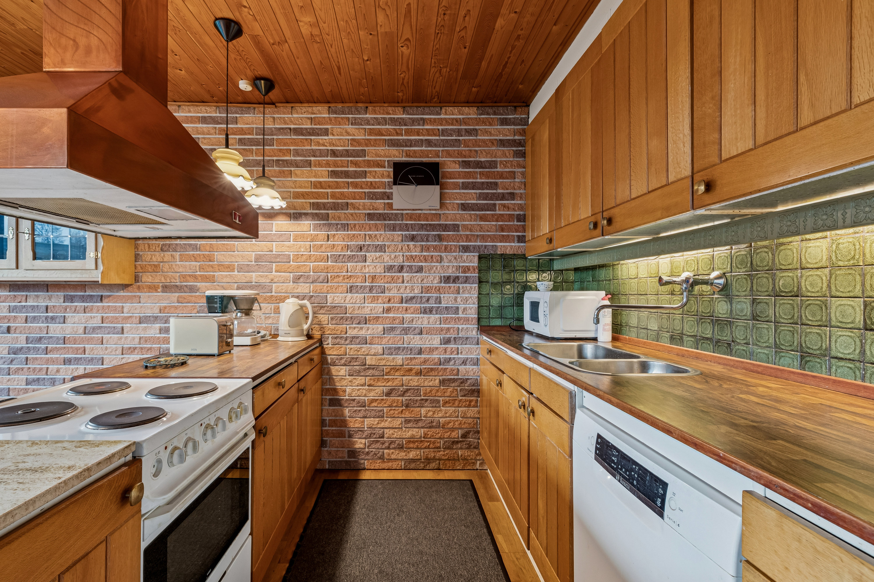 Fremhævet køkken billede i fuldskærmstilstand. Billede af Grønhøjgårdsvej 169, 2630 Taastrup