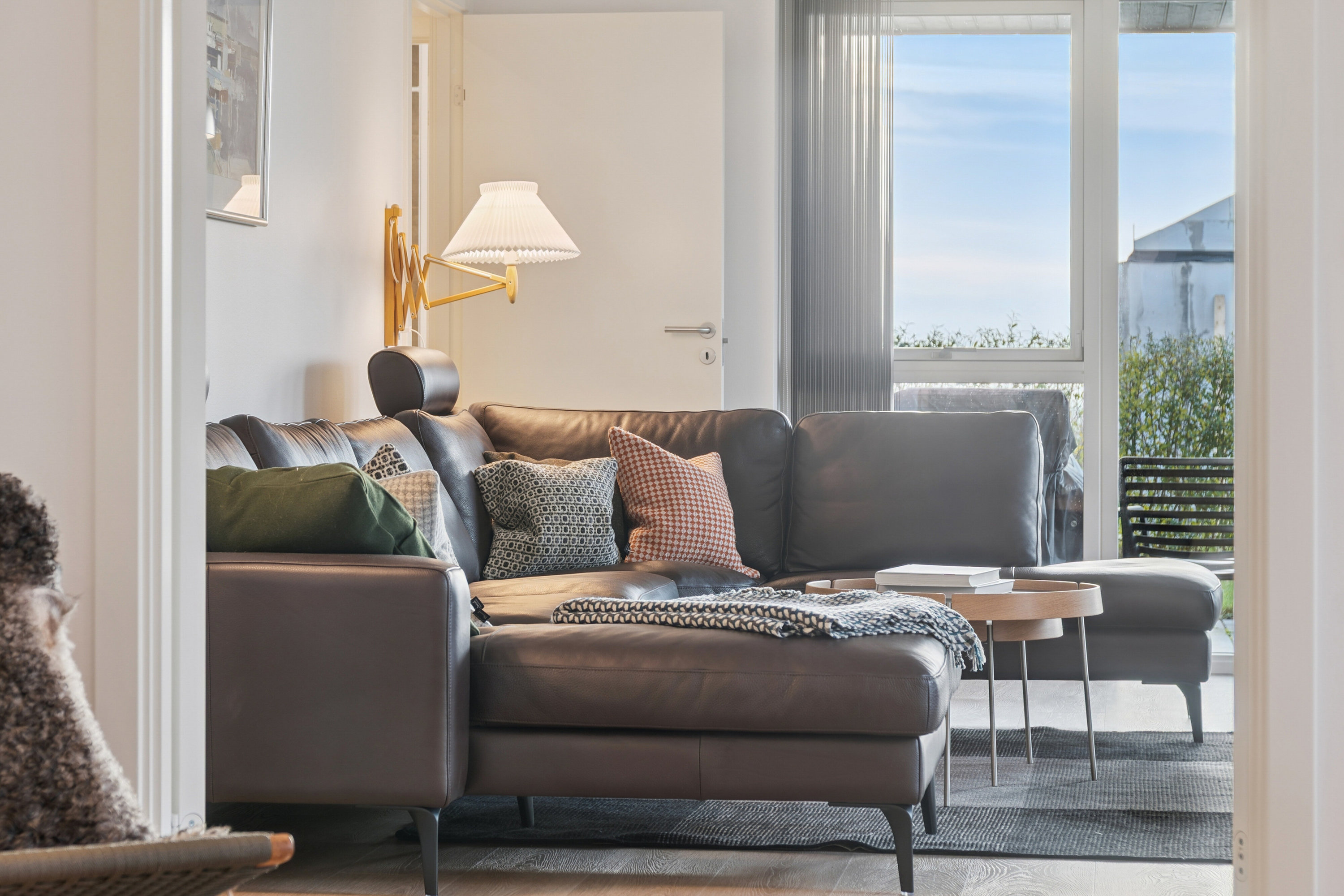 Fremhævet stue billede i fuldskærmstilstand. Billede af Vintervej 7, 4654 Faxe Ladeplads