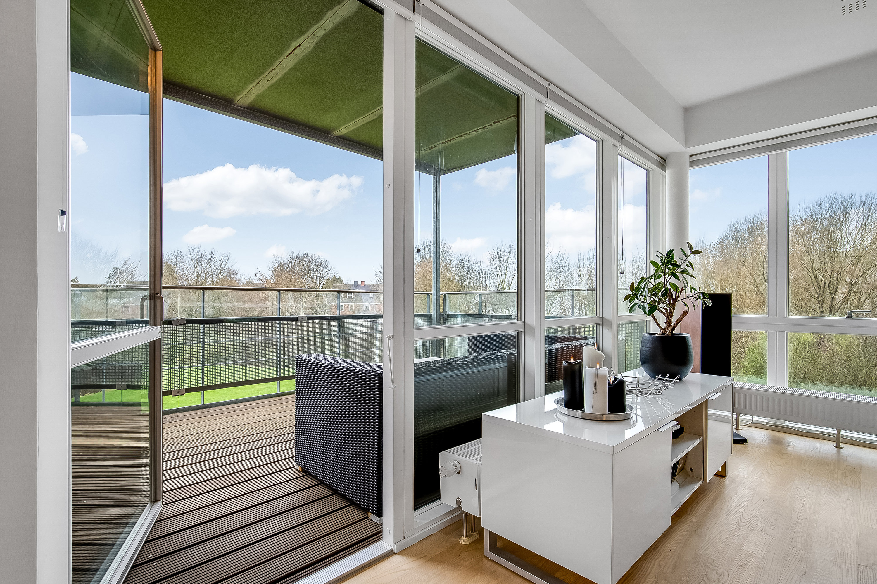 Fremhævet altan billede i fuldskærmstilstand. Billede af Tvedvej 71, 1. mf., 6000 Kolding