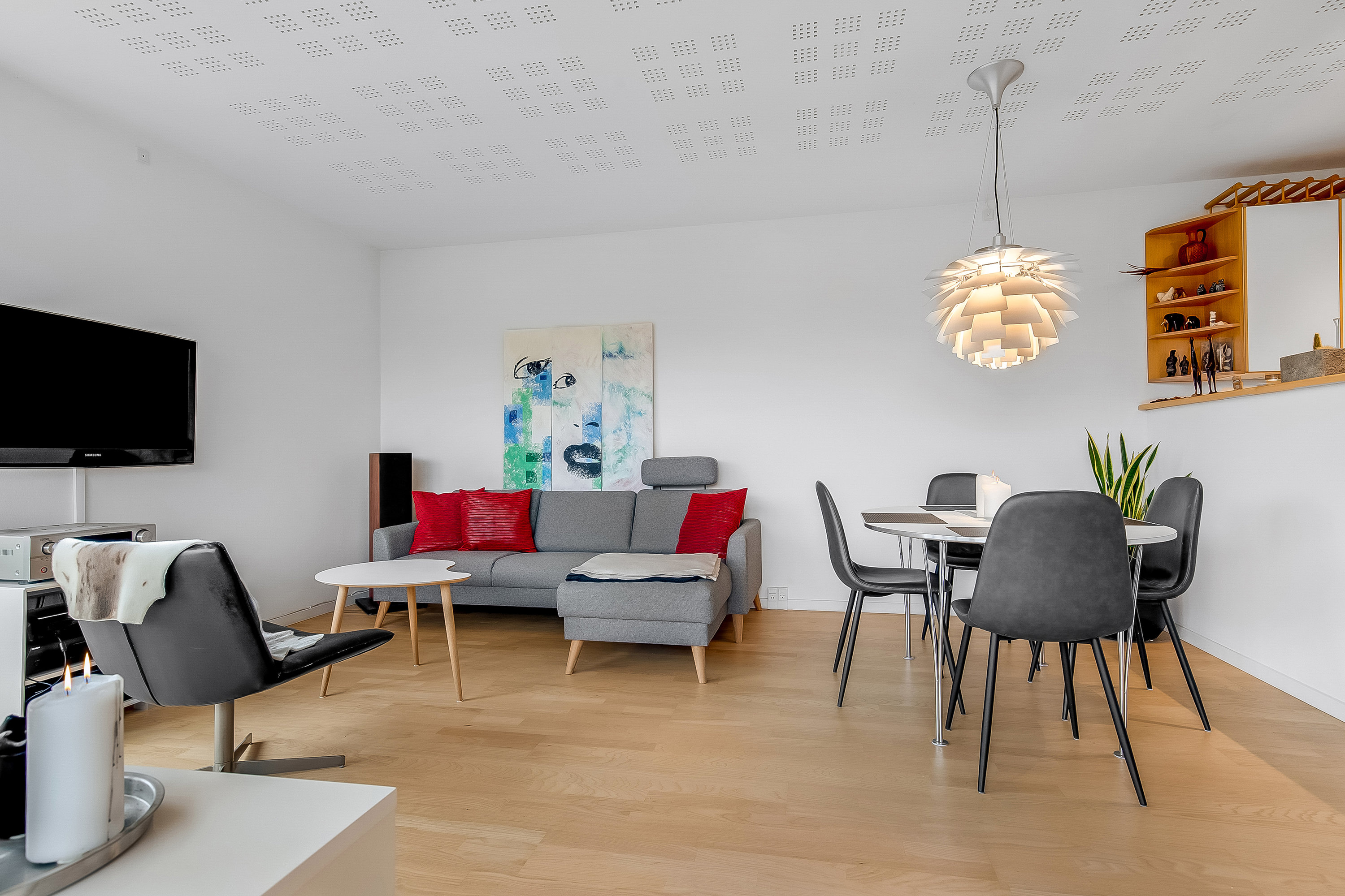 Fremhævet stue billede i fuldskærmstilstand. Billede af Tvedvej 71, 1. mf., 6000 Kolding