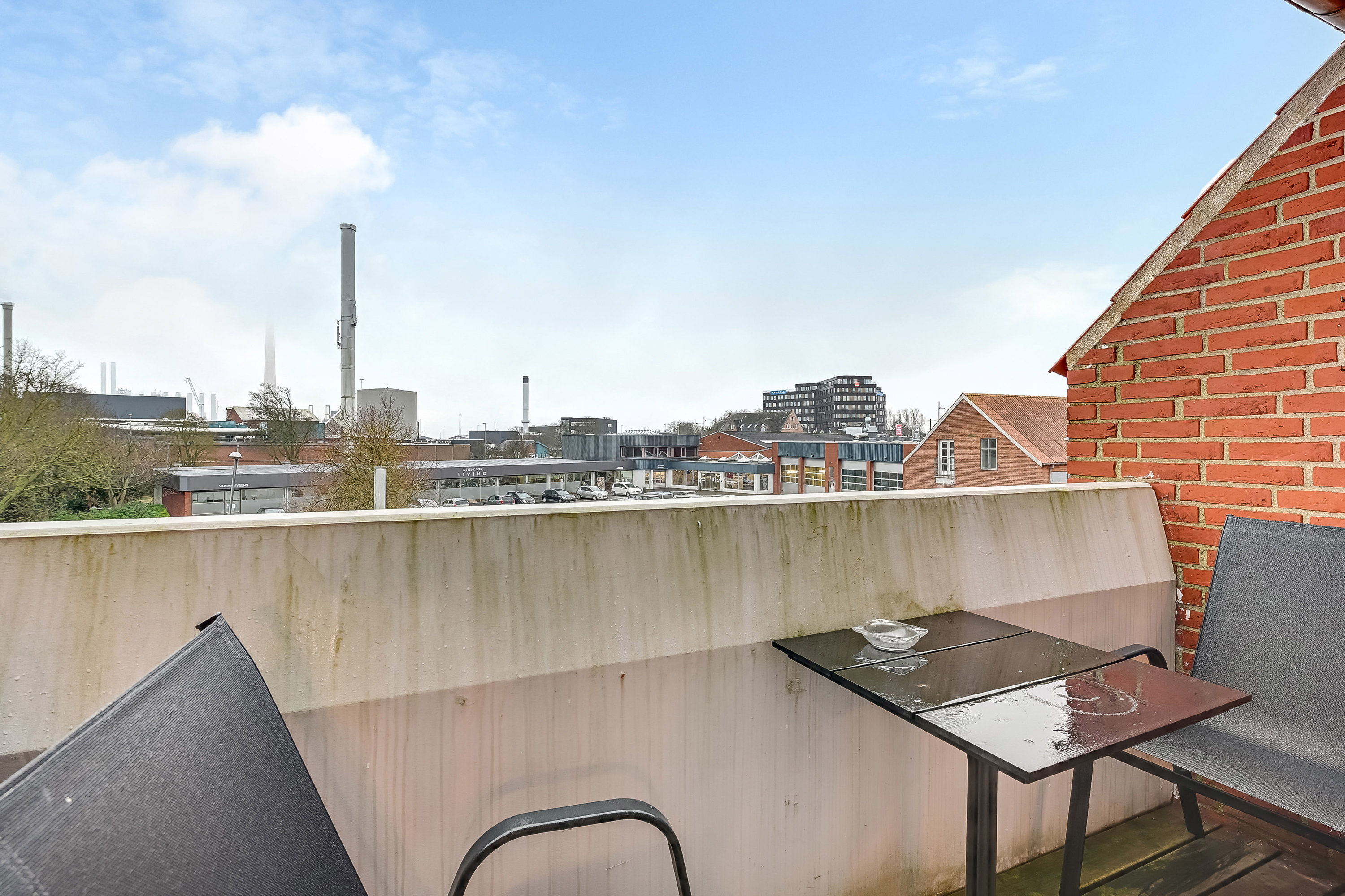 Fremhævet terrasse billede i fuldskærmstilstand. Billede af Fynsgade 15, 1. th., 6700 Esbjerg