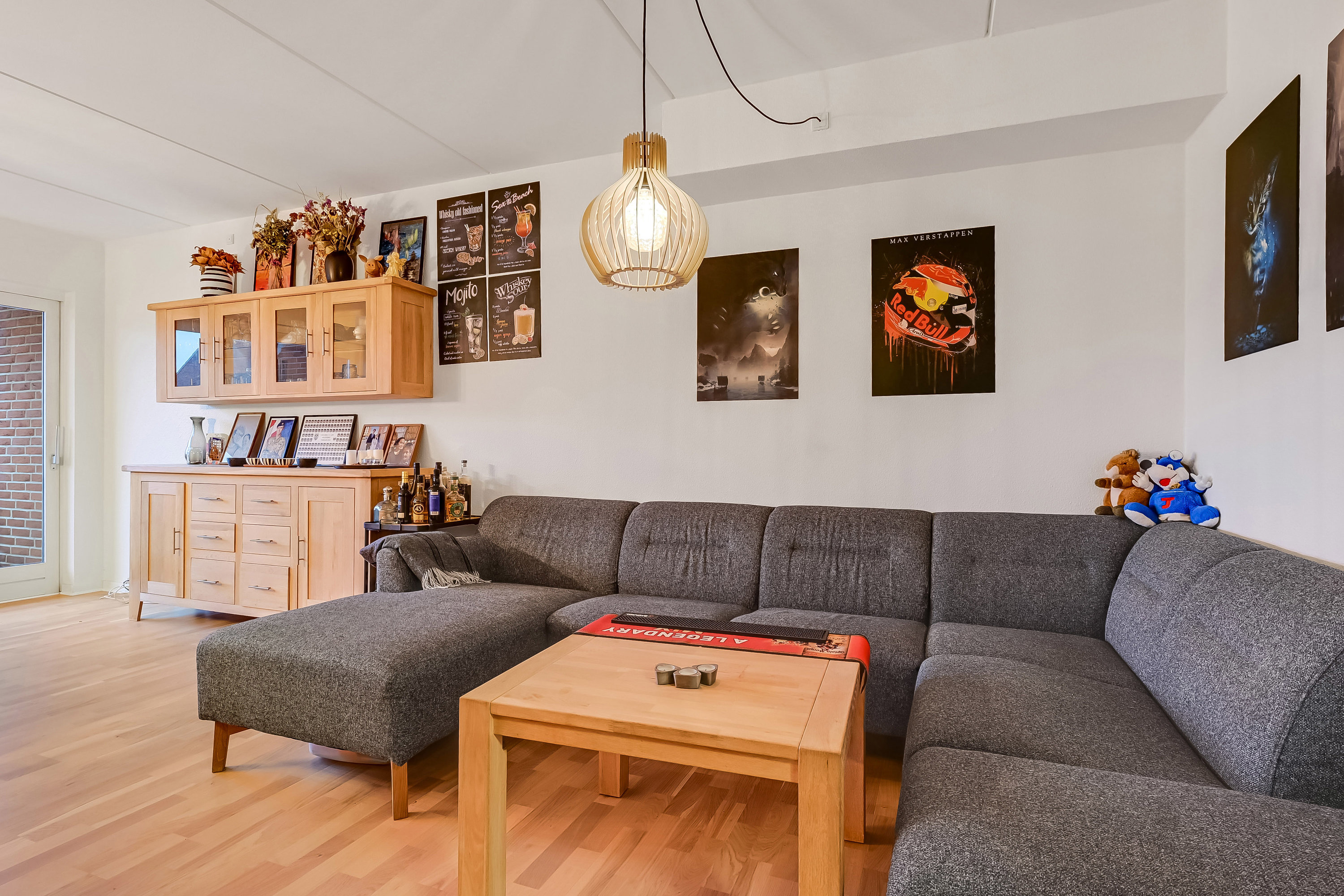 Fremhævet stue billede i fuldskærmstilstand. Billede af Fynsgade 15, 1. th., 6700 Esbjerg