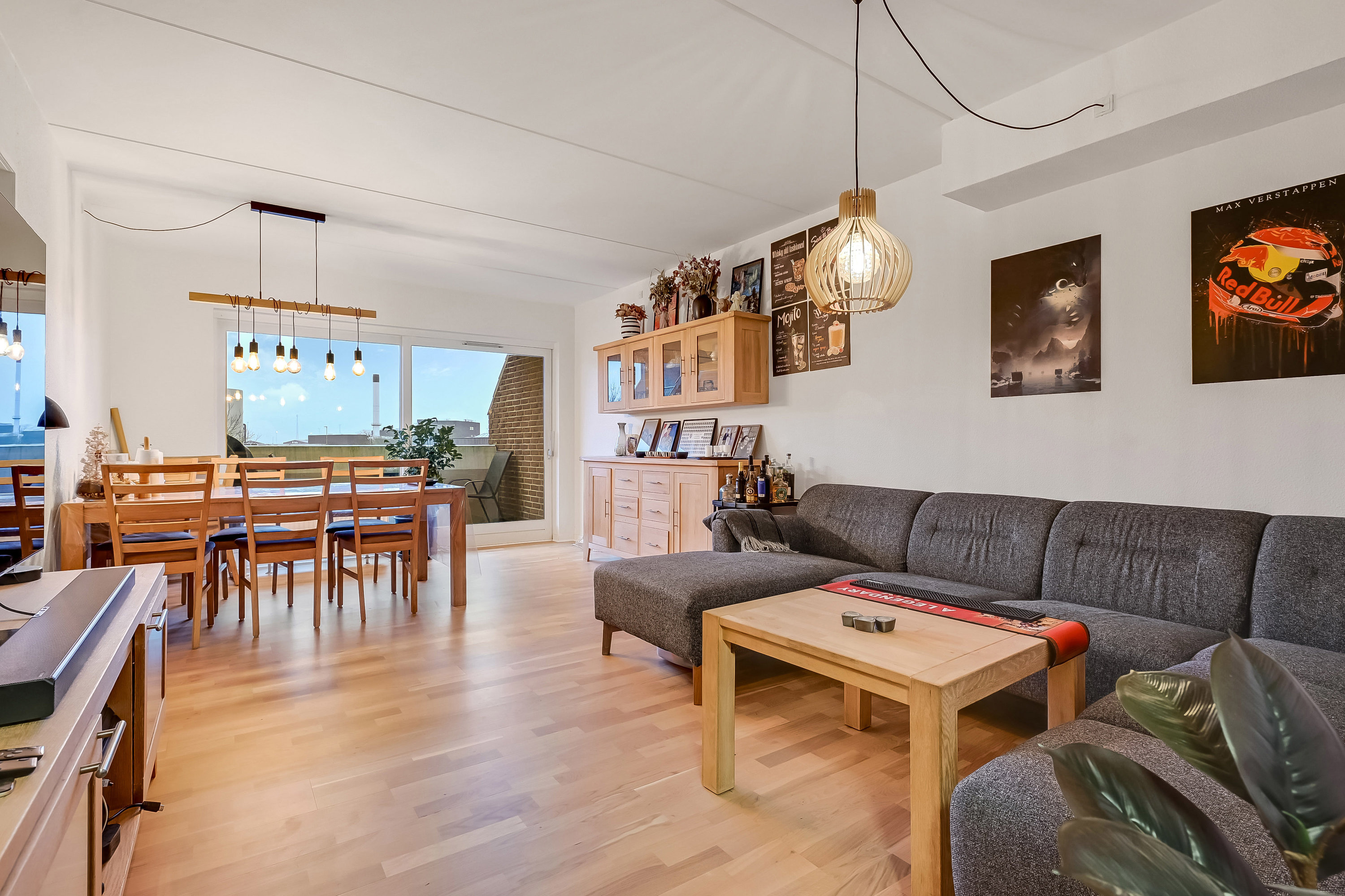 Fremhævet stue billede i fuldskærmstilstand. Billede af Fynsgade 15, 1. th., 6700 Esbjerg