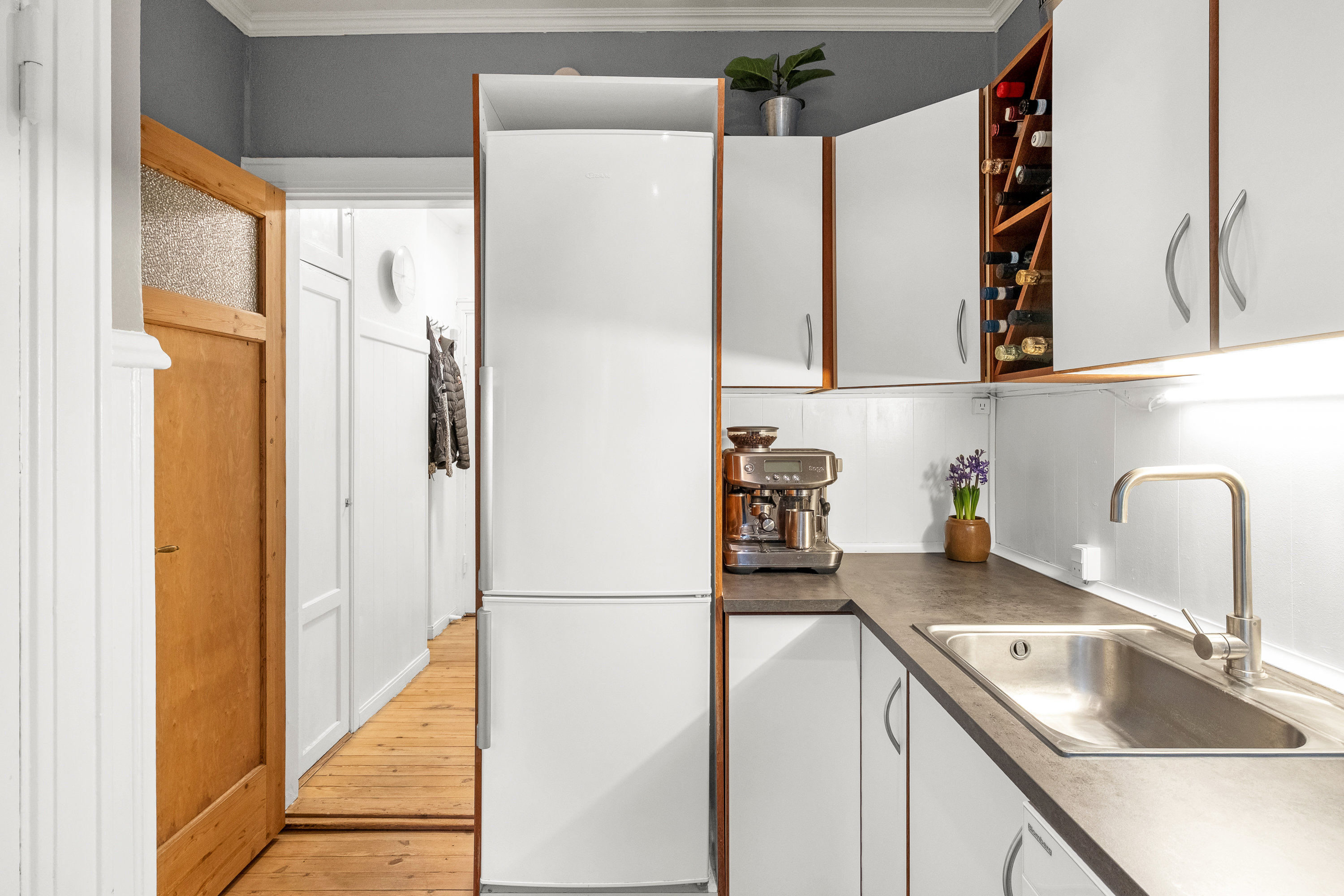 Fremhævet køkken billede i fuldskærmstilstand. Billede af Silkeborgvej 114, 2. tv., 8000 Aarhus C