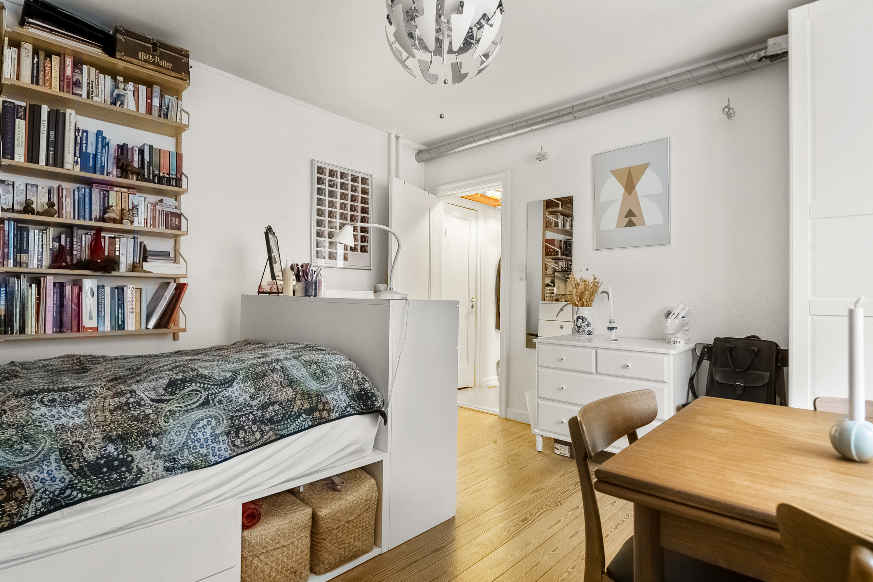 Fremhævet ejendommen billede i fuldskærmstilstand. Billede af Ove Gjeddes Gade 5, st.. tv., Trøjborg, 8200 Aarhus N