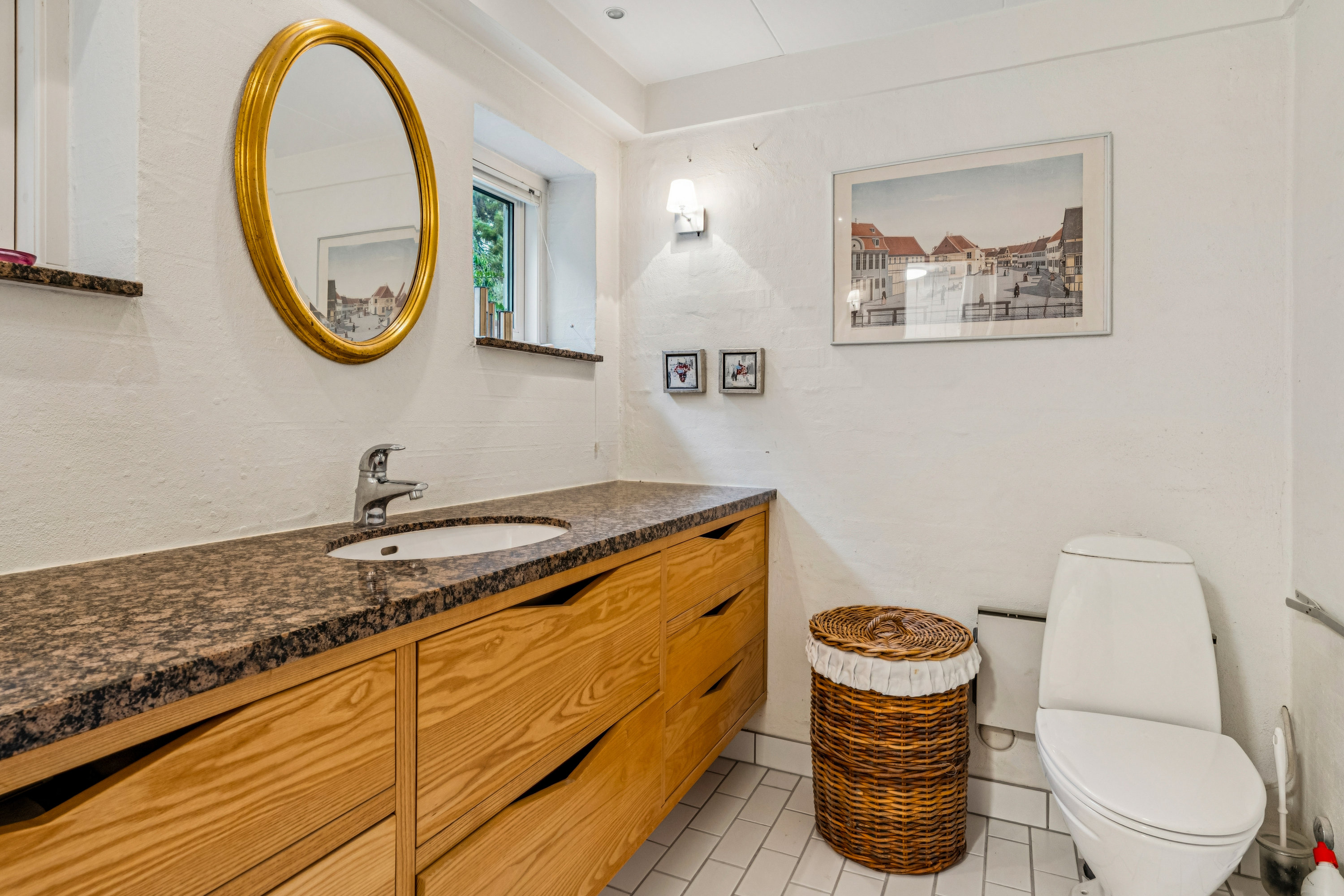 Fremhævet køkken billede i fuldskærmstilstand. Billede af Engvej 3, 9280 Storvorde