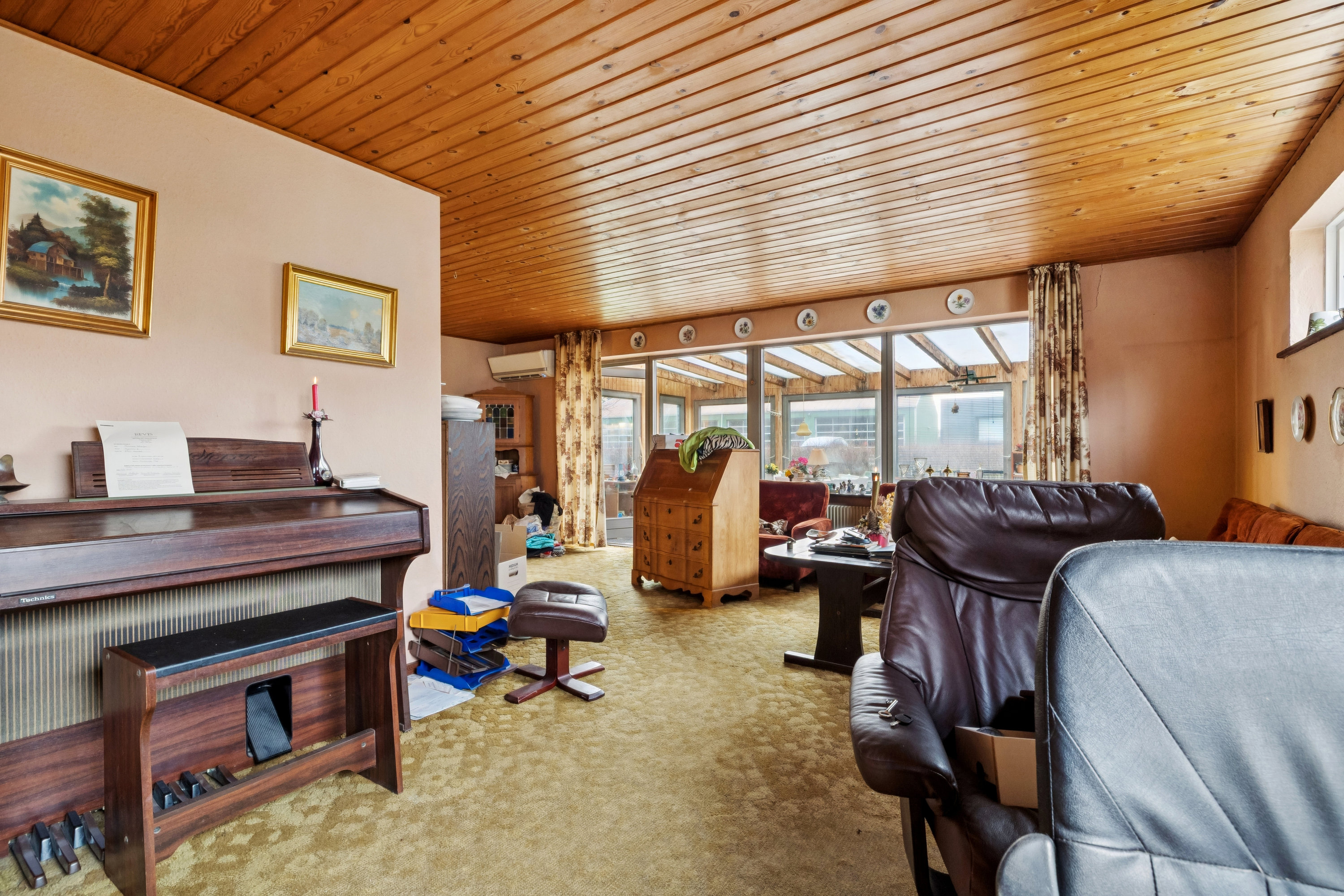 Fremhævet stue billede i fuldskærmstilstand. Billede af Nyvasen 6, Udbyhøj, 8970 Havndal