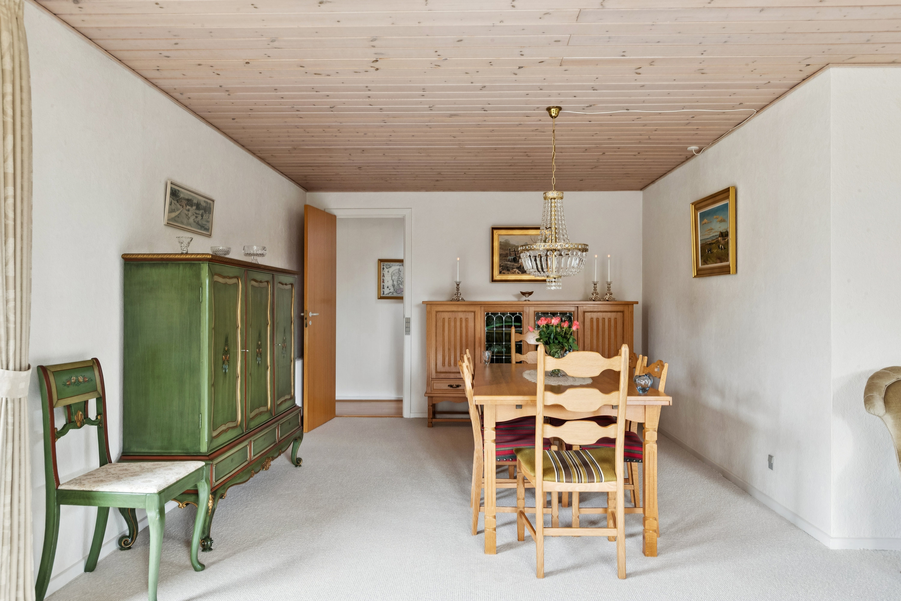 Fremhævet stue billede i fuldskærmstilstand. Billede af Søbæksvej 16, 4450 Jyderup