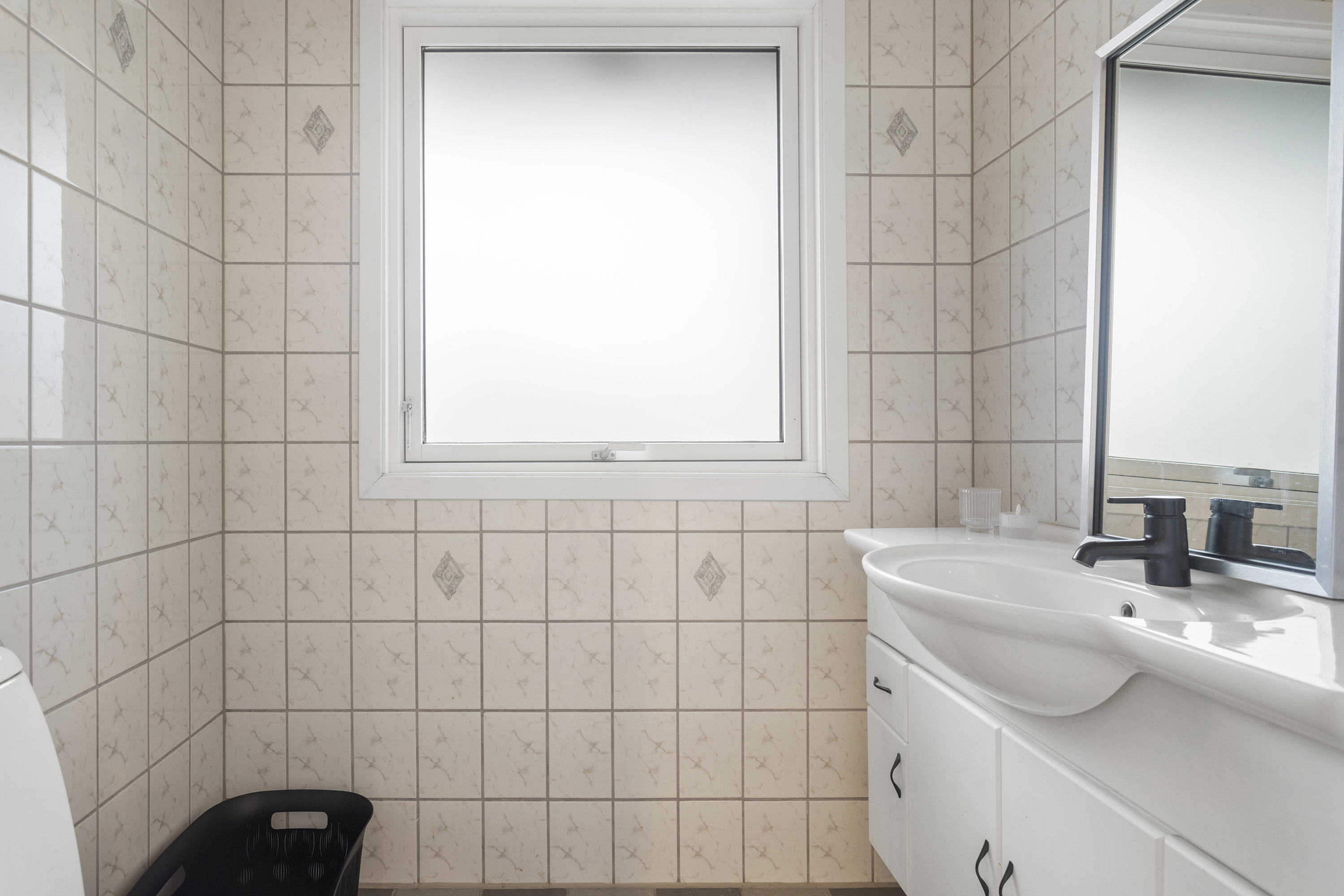 Fremhævet toilet billede i fuldskærmstilstand. Billede af Niels Hjørnes Vej 4, 9900 Frederikshavn