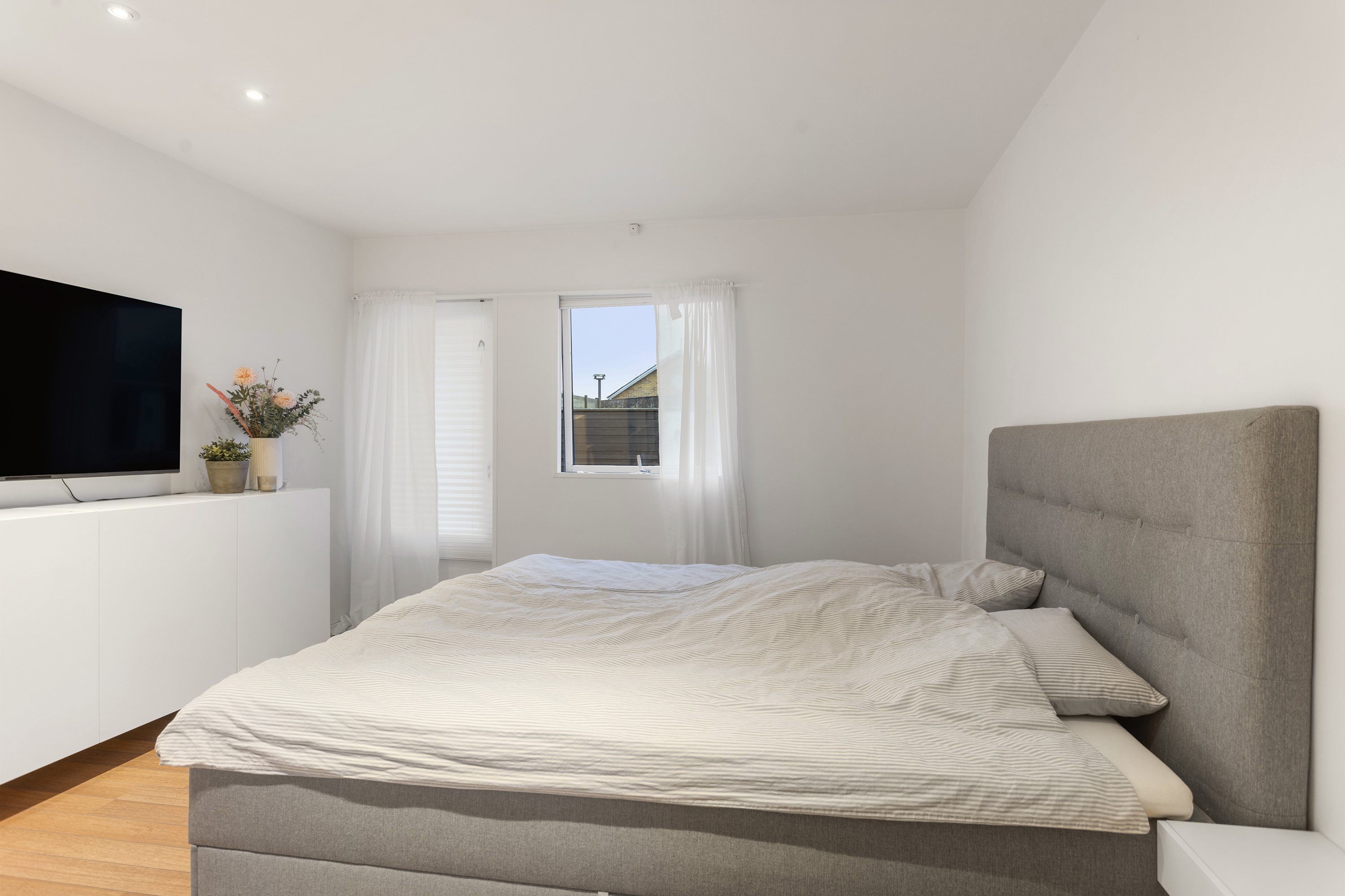 Fremhævet soveværelse billede i fuldskærmstilstand. Billede af Niels Hjørnes Vej 4, 9900 Frederikshavn