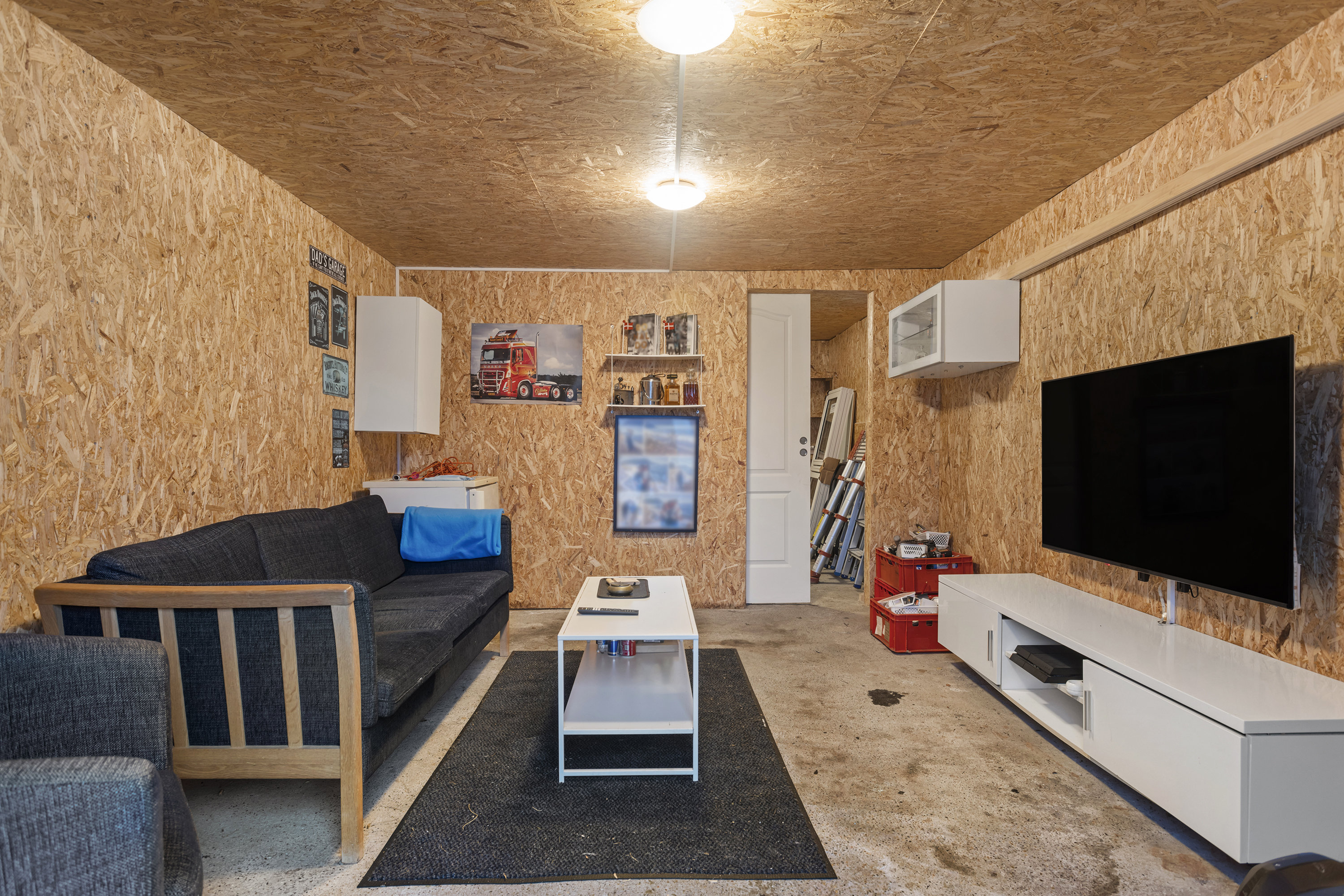 Fremhævet garage billede i fuldskærmstilstand. Billede af Niels Hjørnes Vej 4, 9900 Frederikshavn