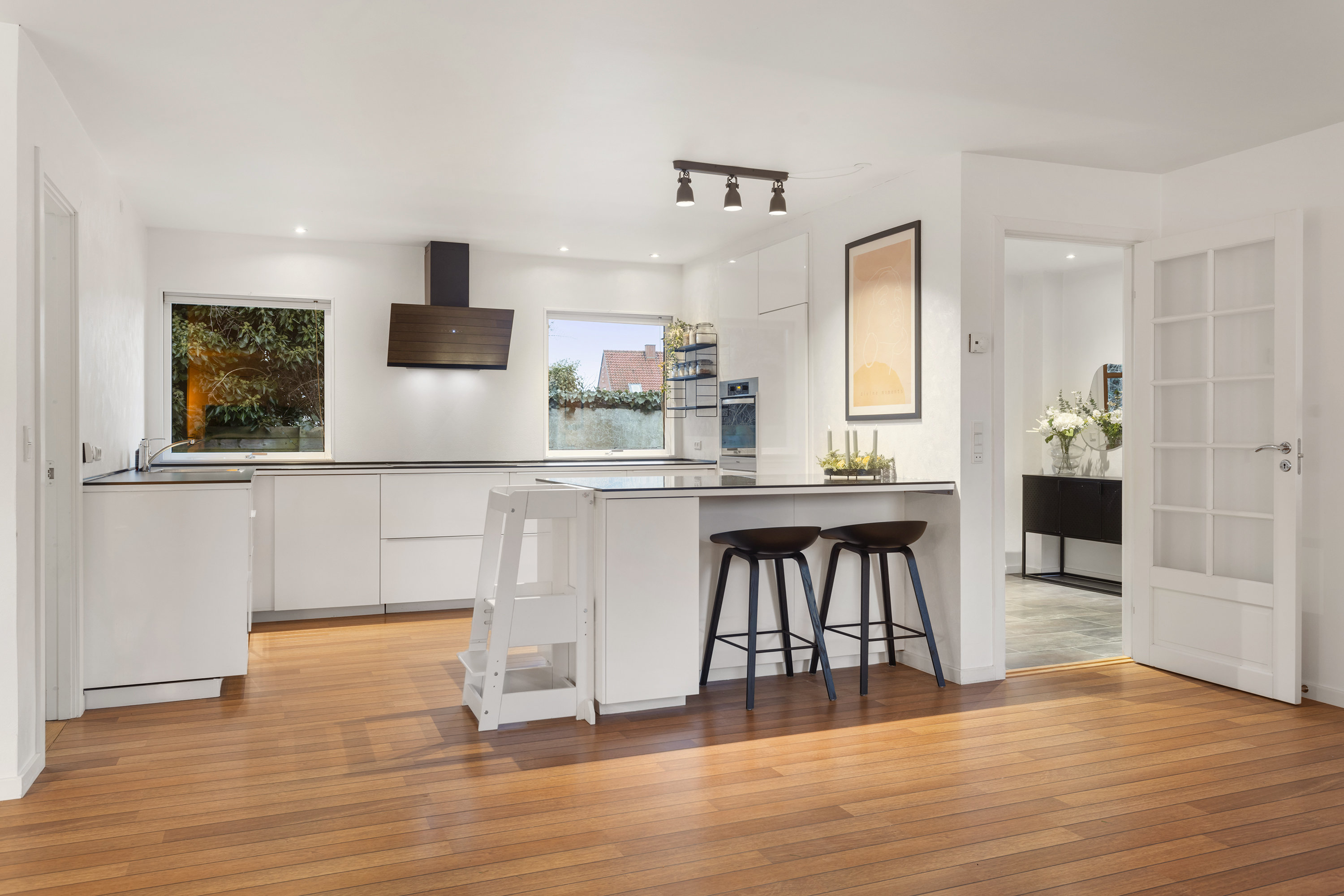 Fremhævet køkken billede i fuldskærmstilstand. Billede af Niels Hjørnes Vej 4, 9900 Frederikshavn