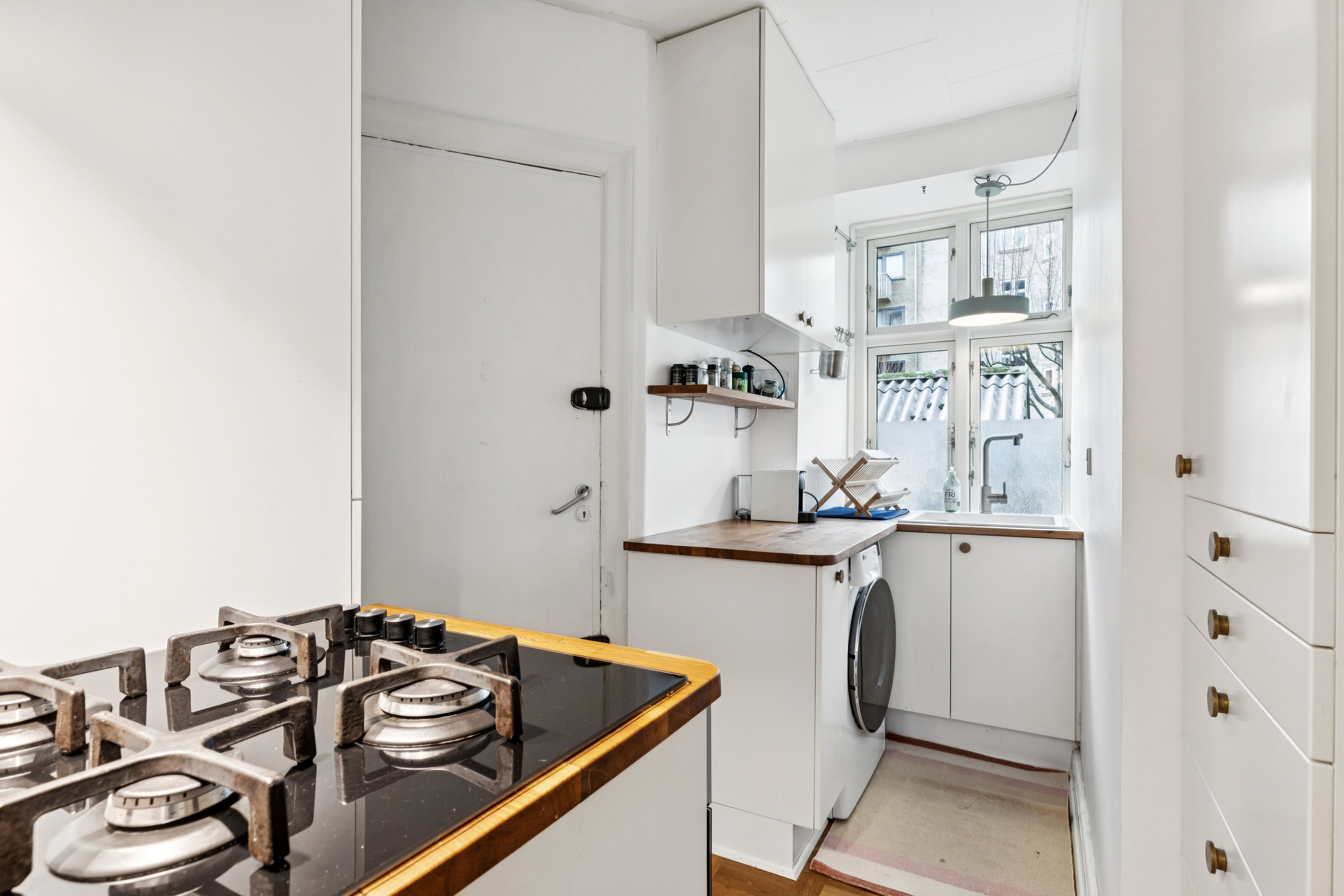 Fremhævet køkken billede i fuldskærmstilstand. Billede af Yrsavej 9, st.. th., 2000 Frederiksberg