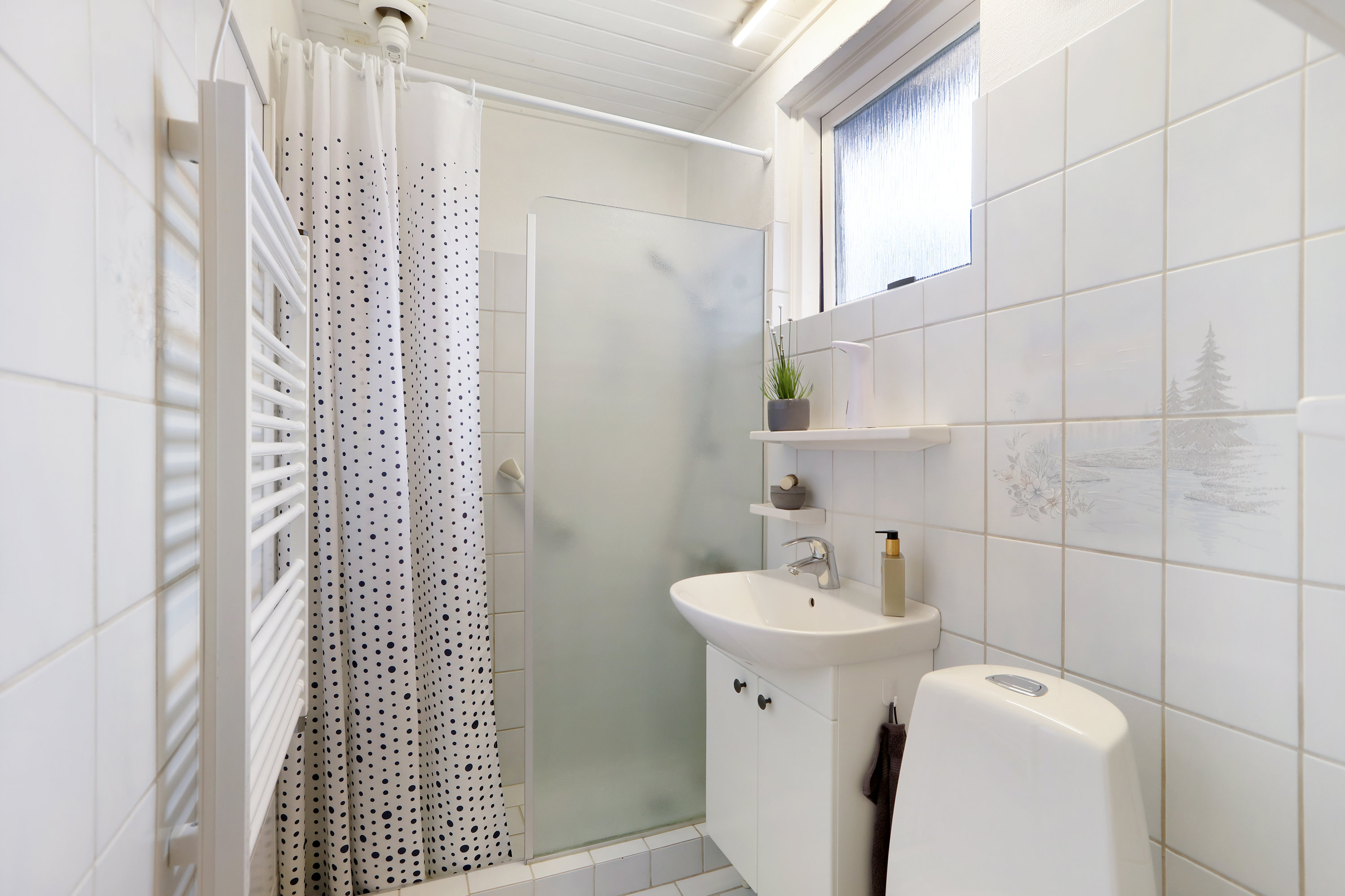 Fremhævet badeværelse billede i fuldskærmstilstand. Billede af Marievej 24, 2740 Skovlunde