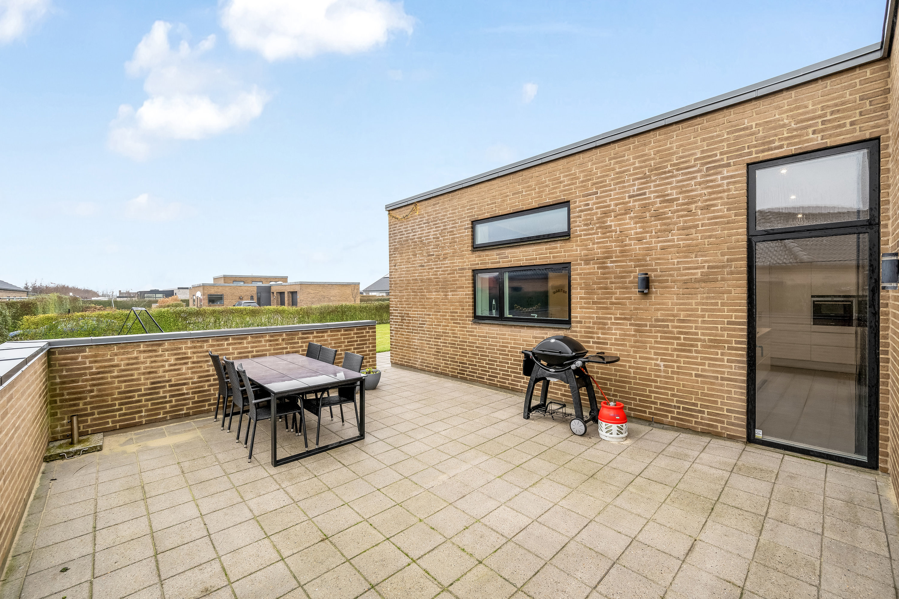 Fremhævet terrasse billede i fuldskærmstilstand. Billede af Hvedemarken 5, Rindum, 6950 Ringkøbing